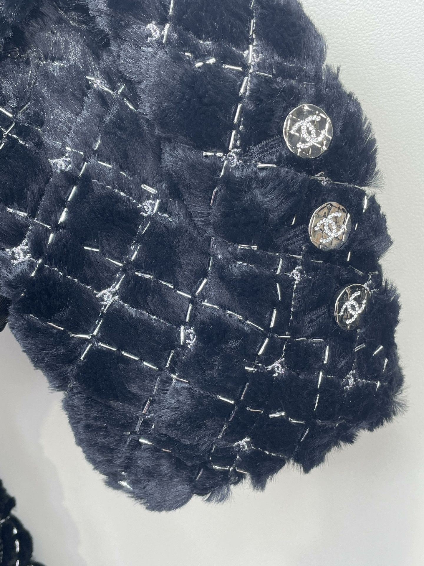 Chanel Chanel 22B Heavy Embroidery Quilted Jacket Size XS / US 0-2 / IT 36-38 - 3 Thumbnail