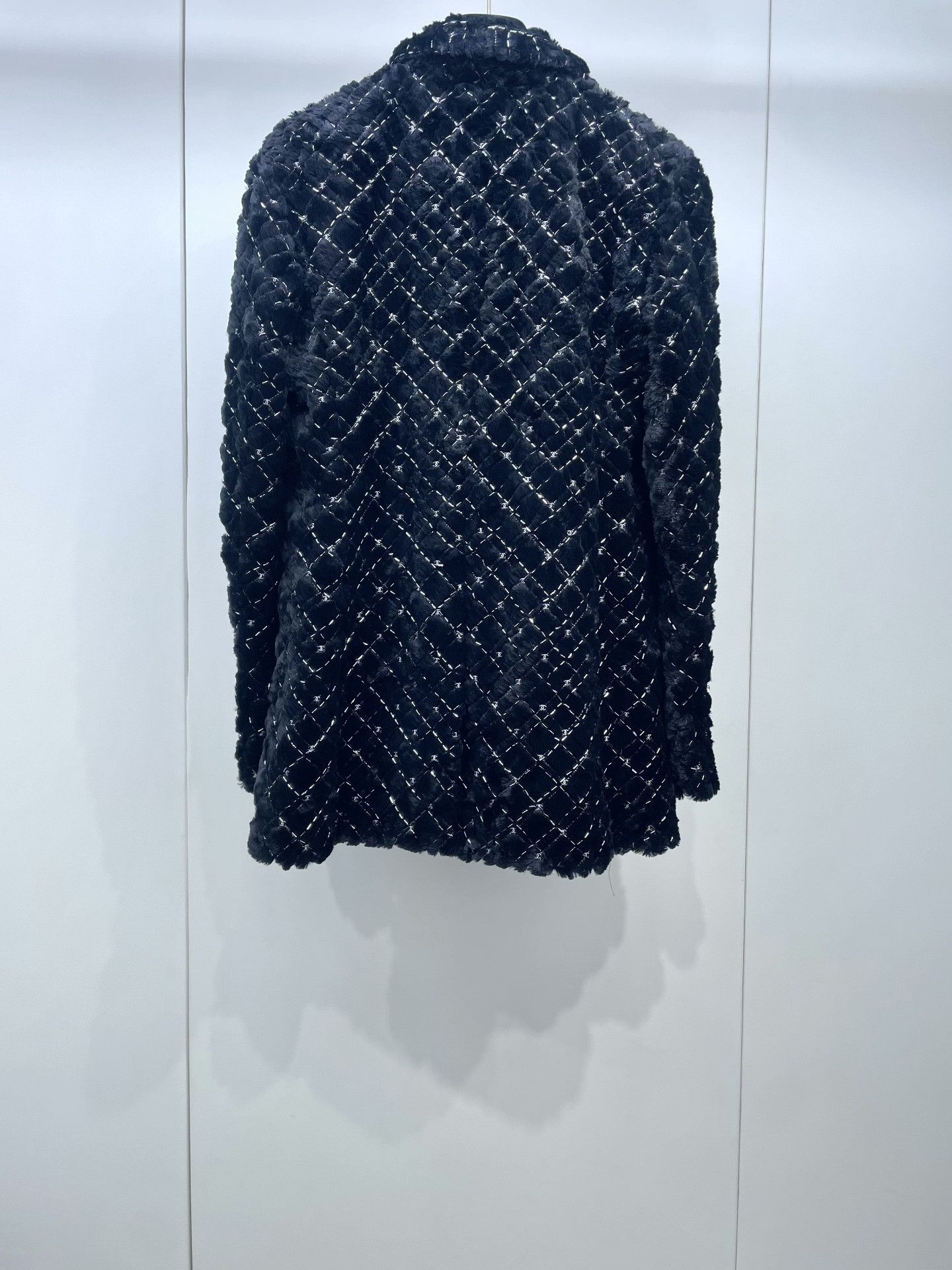 Chanel Chanel 22B Heavy Embroidery Quilted Jacket Size XS / US 0-2 / IT 36-38 - 2 Thumbnail