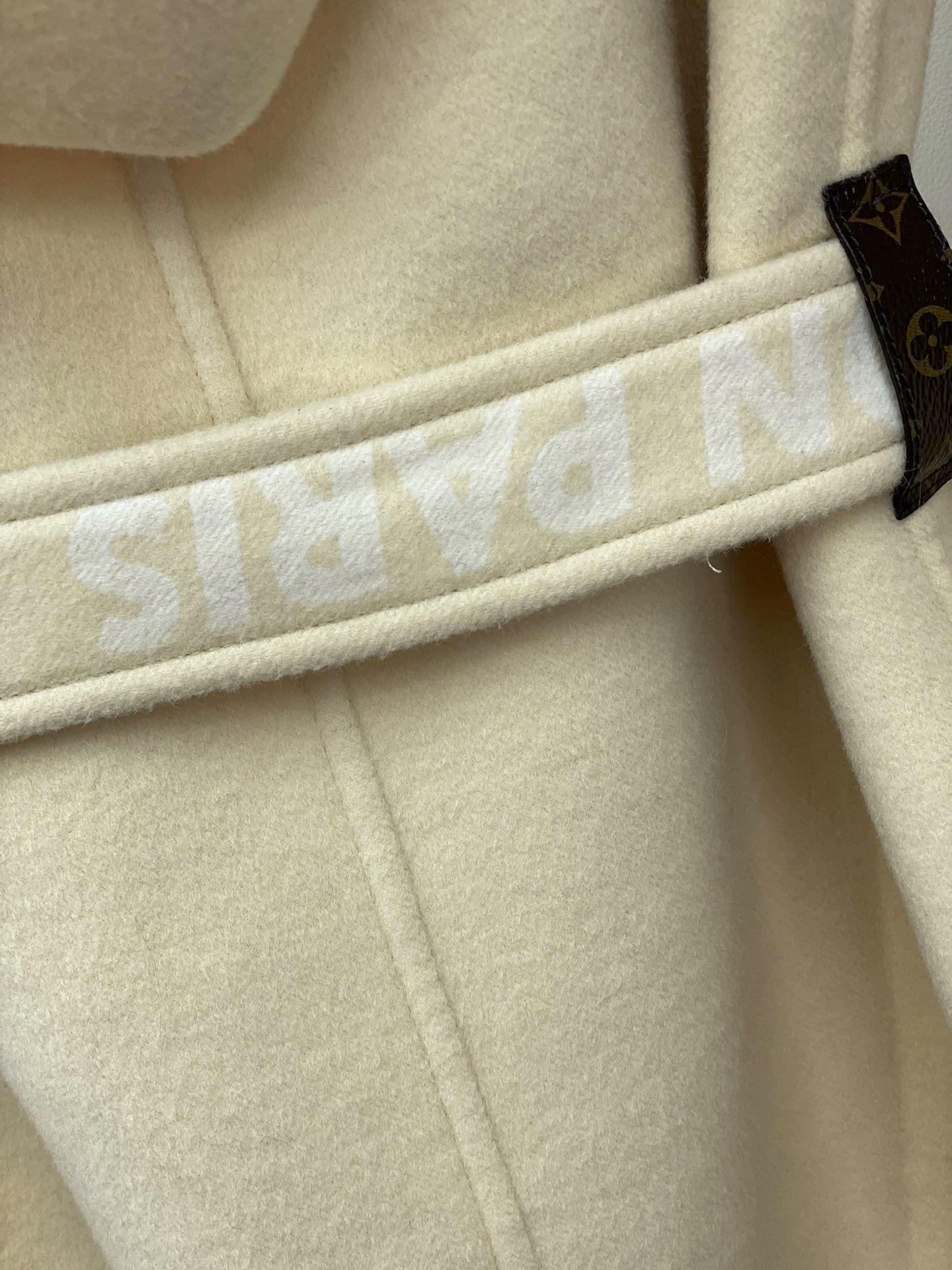 Louis Vuitton LV Monogram Robe Coat Size XXS / US 00 / IT 34 - 5 Thumbnail