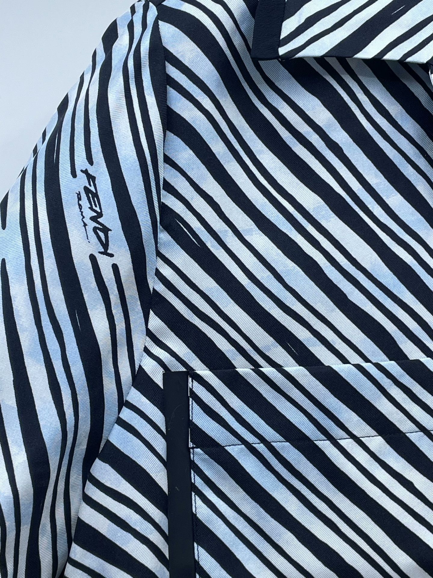 Fendi Fendi Striped Graffiti Short-Sleeve Shirt Size S / US 4 / IT 40 - 5 Thumbnail