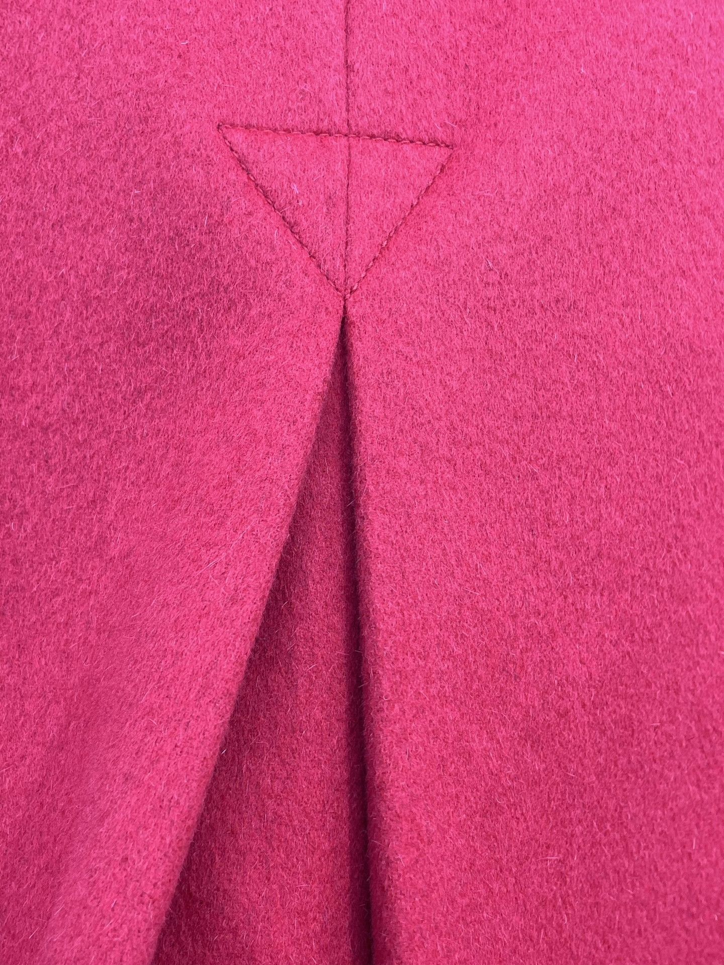 Louis Vuitton LV Red Gold Button Wool Cape Coat Size XS / US 0-2 / IT 36-38 - 3 Thumbnail