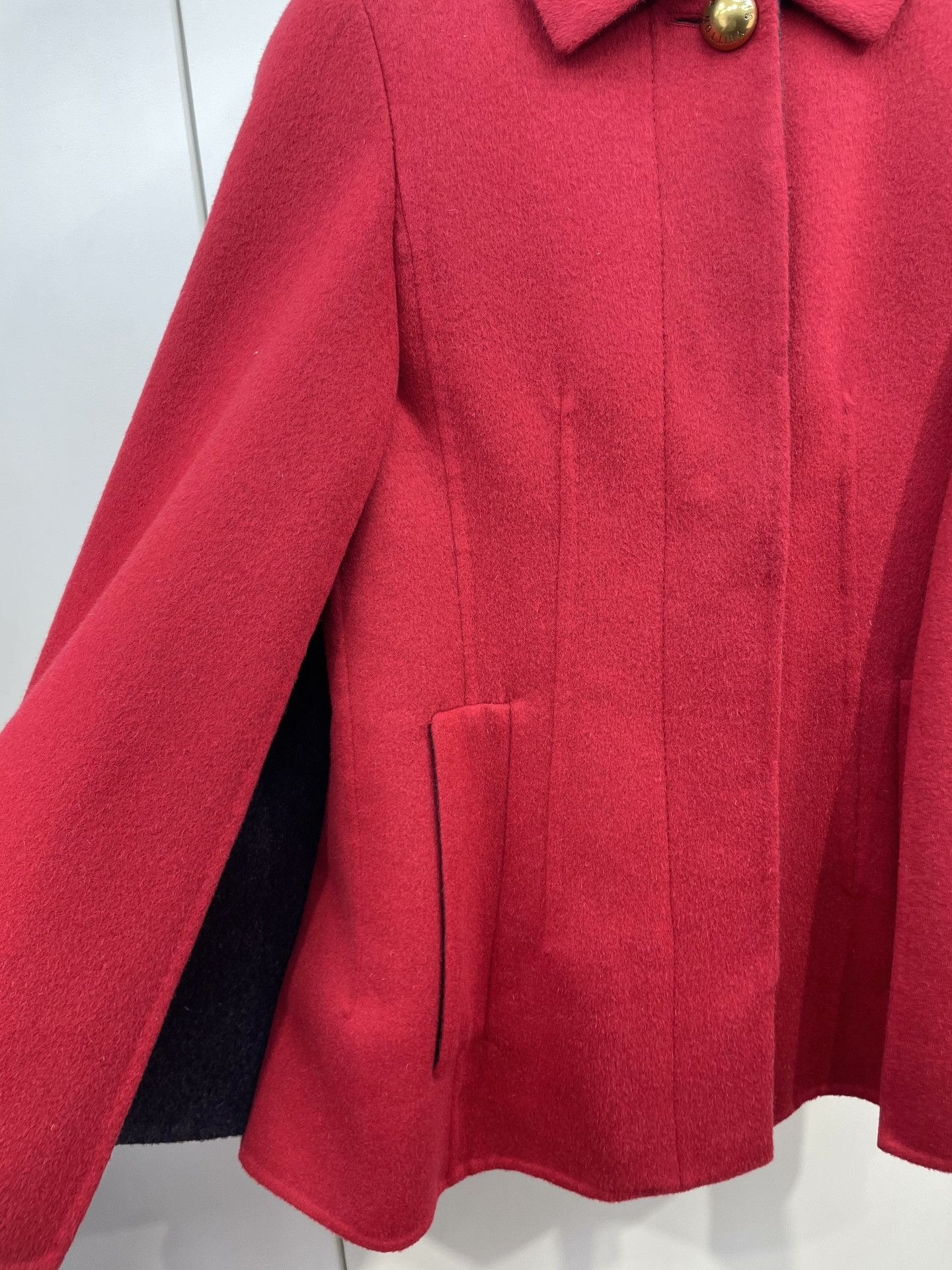 Louis Vuitton LV Red Gold Button Wool Cape Coat Size XS / US 0-2 / IT 36-38 - 6 Thumbnail