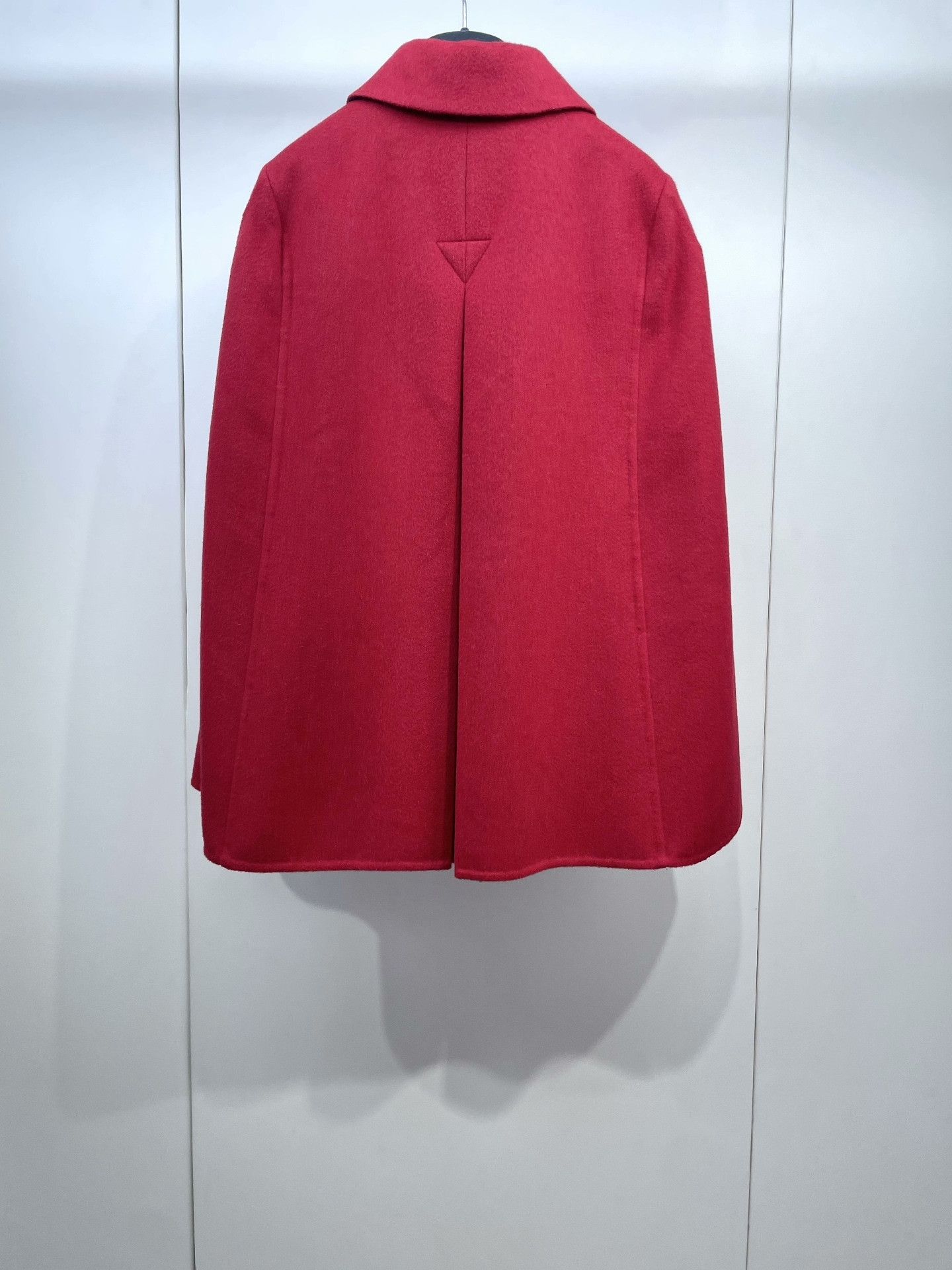 Louis Vuitton LV Red Gold Button Wool Cape Coat Size XS / US 0-2 / IT 36-38 - 2 Thumbnail