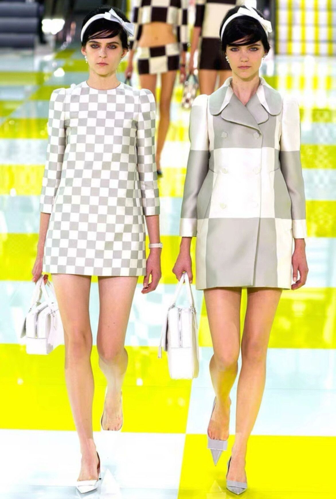 Louis Vuitton LV Checkered Lapel Coat Size ONE SIZE - 9 Thumbnail
