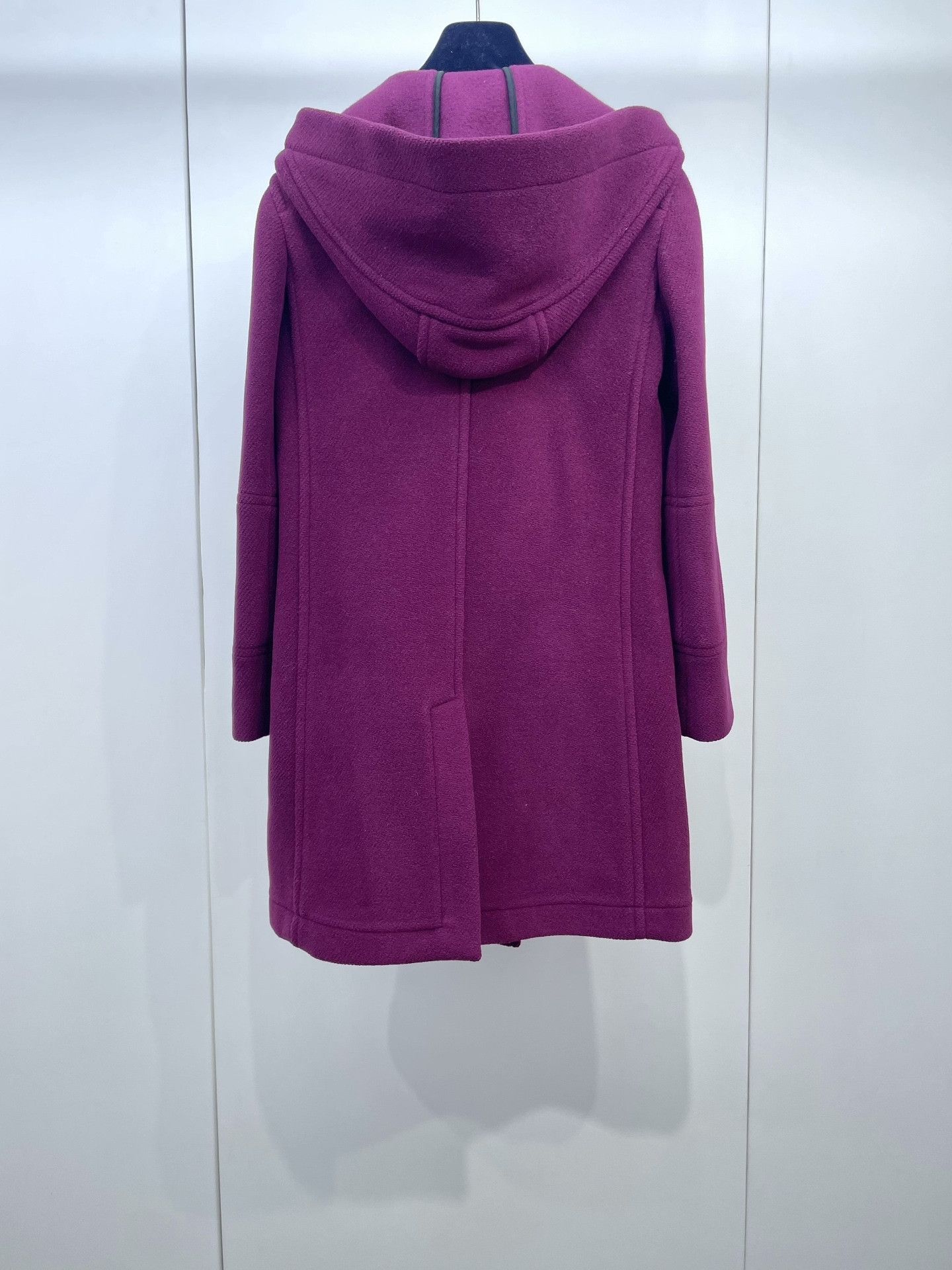 Louis Vuitton Louis Vuitton Horn Buckle Hooded Coat Size XS / US 0-2 / IT 36-38 - 2 Thumbnail