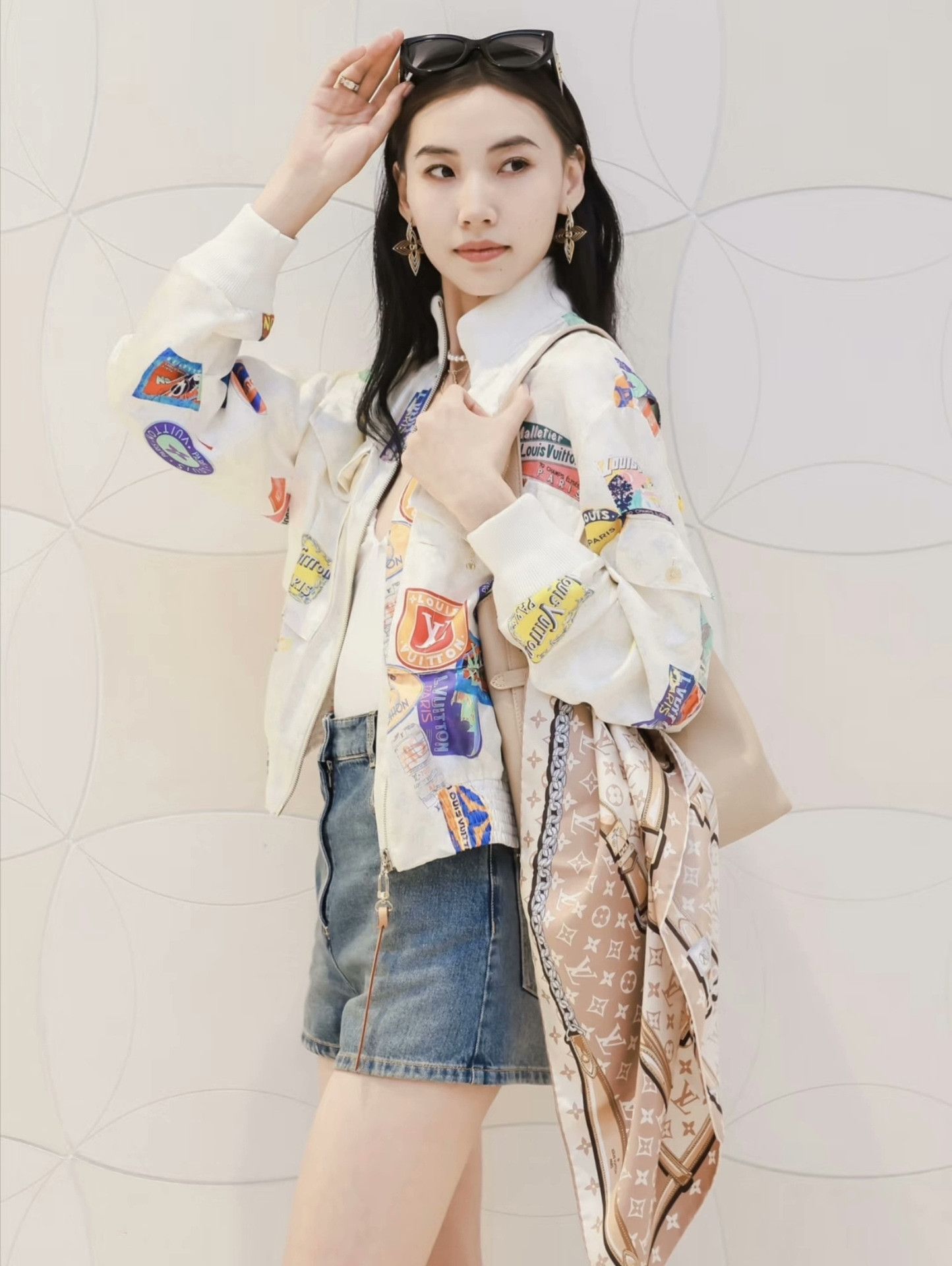 Louis Vuitton LV Flying Seal Silk Jacket Size XXS / US 00 / IT 34 - 8 Thumbnail