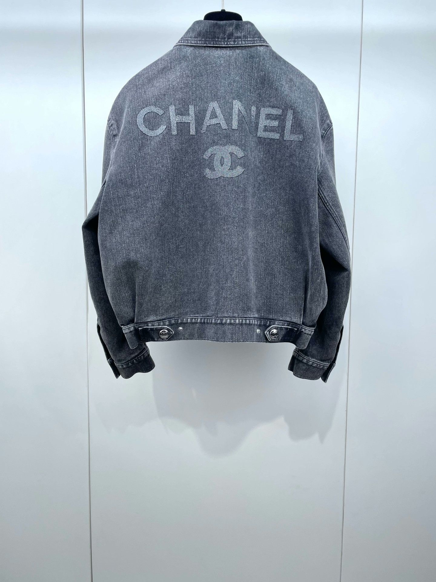Chanel Chanel 23C Gray Denim Jacket Size XS / US 0-2 / IT 36-38 - 2 Thumbnail