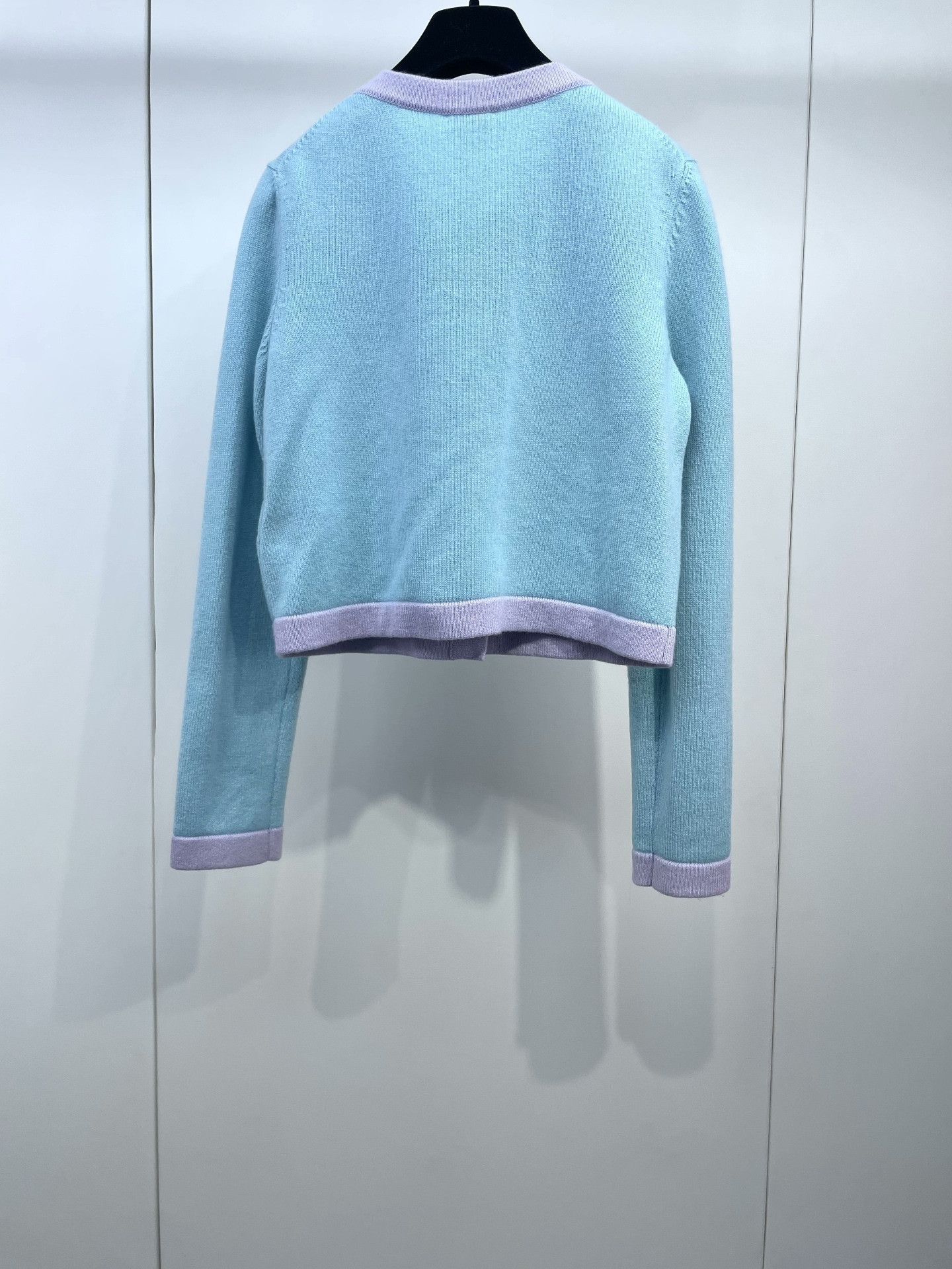 Chanel Chanel 24C Blue Purple Crystal Button Cardigan Size XS / US 0-2 / IT 36-38 - 2 Thumbnail