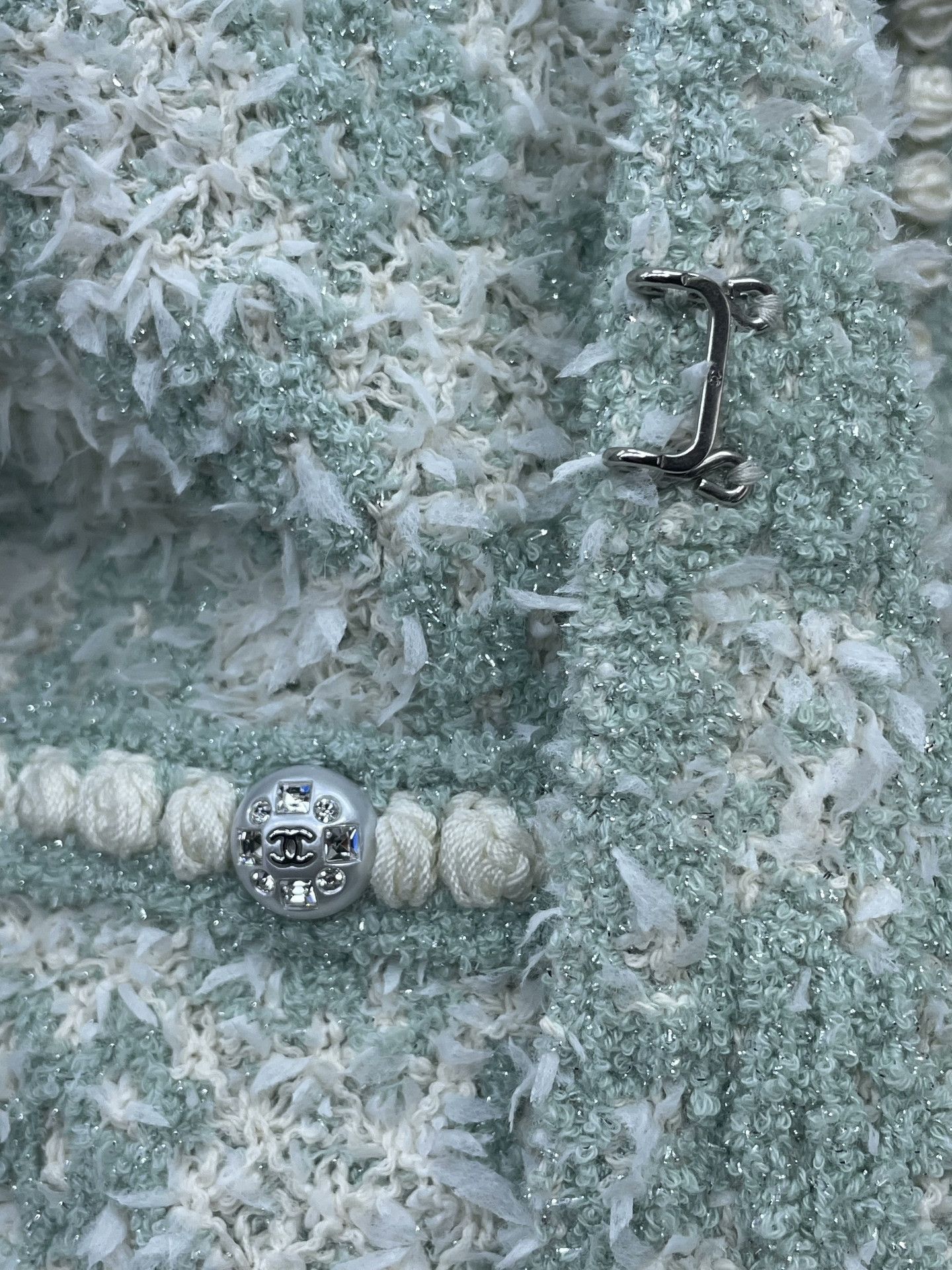 Chanel Chanel 23S Mint Green Pearl Knit Cardigan Size XS / US 0-2 / IT 36-38 - 4 Thumbnail