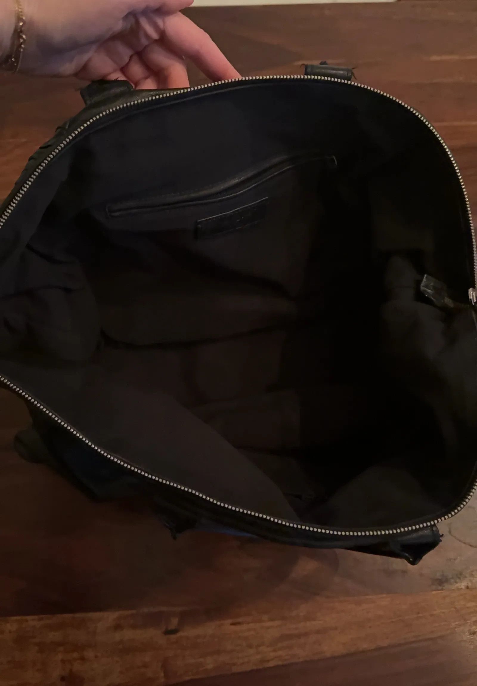 Yves Saint Laurent Yves Saint Laurent Bucket Bag Size ONE SIZE - 7 Thumbnail