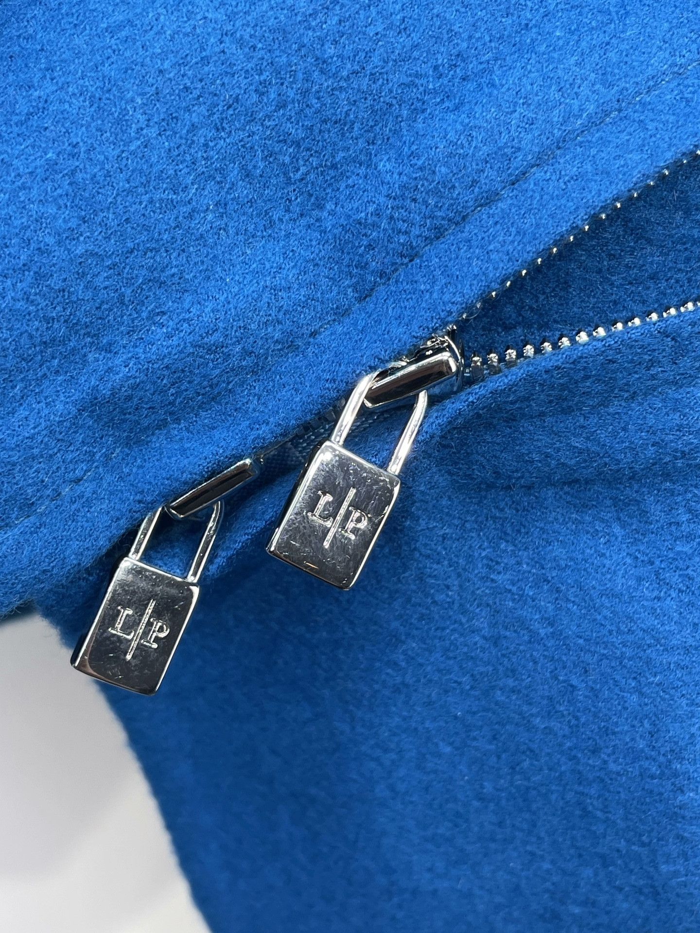 Loro Piana Loro Piana Solid Cashmere Zip Hooded Coat Size XS / US 0-2 / IT 36-38 - 4 Thumbnail