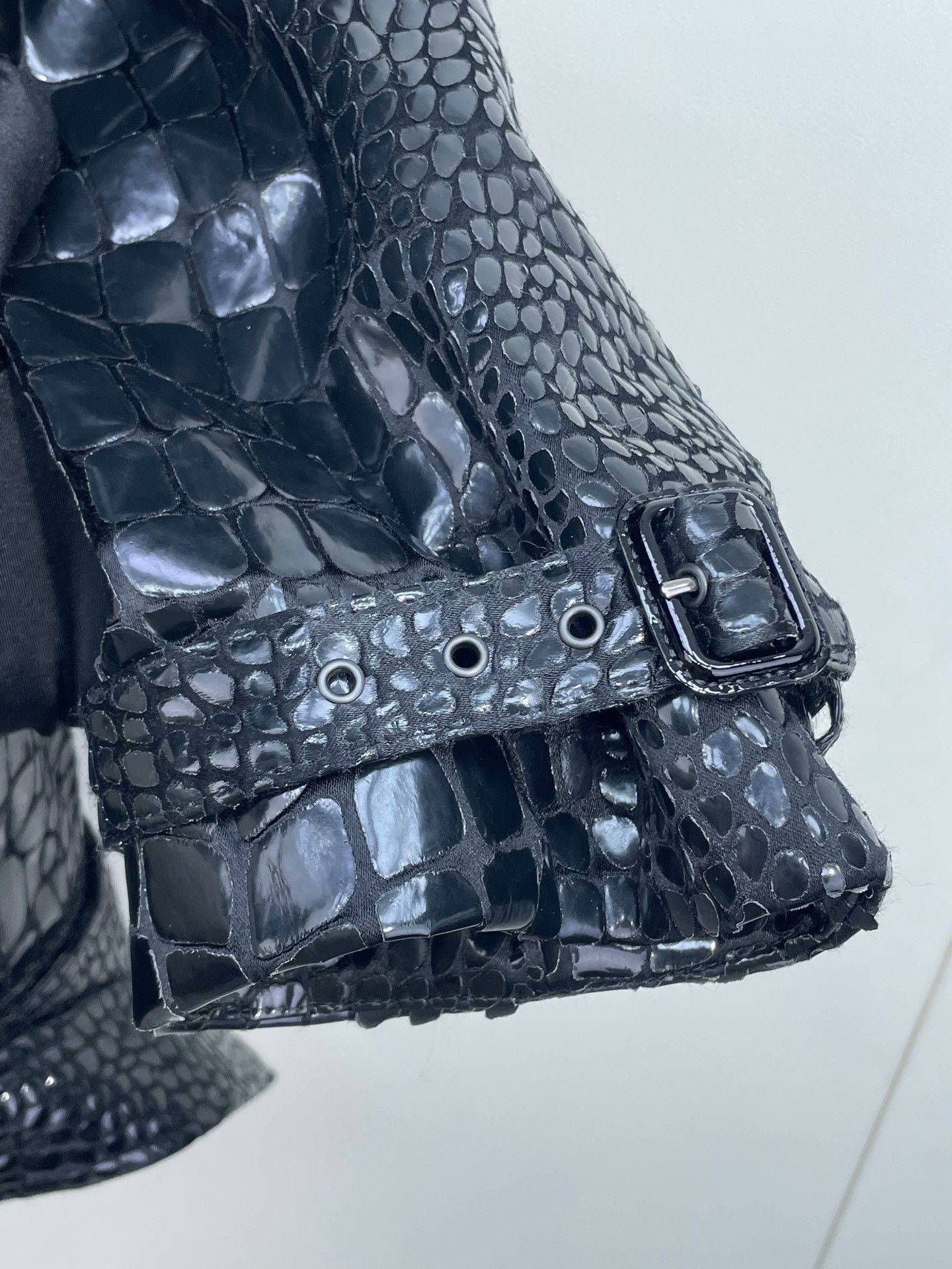 Saint Laurent Paris Saint Laurent YSL Black Crocodile Leather Jacket Size XS / US 0-2 / IT 36-38 - 3 Thumbnail