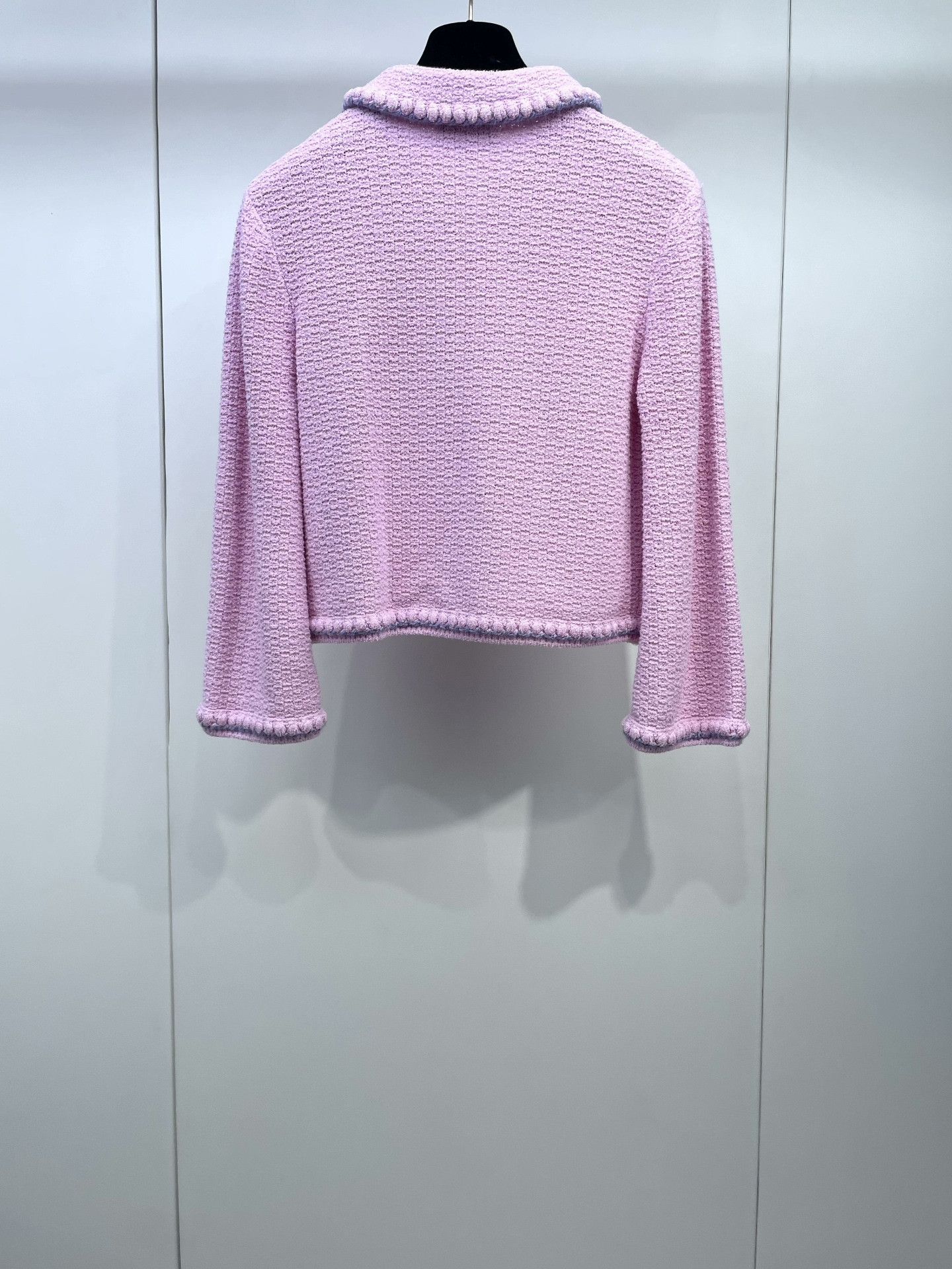 Chanel Chanel 25P Pink Peter Pan Collar Cardigan Size XS / US 0-2 / IT 36-38 - 2 Thumbnail
