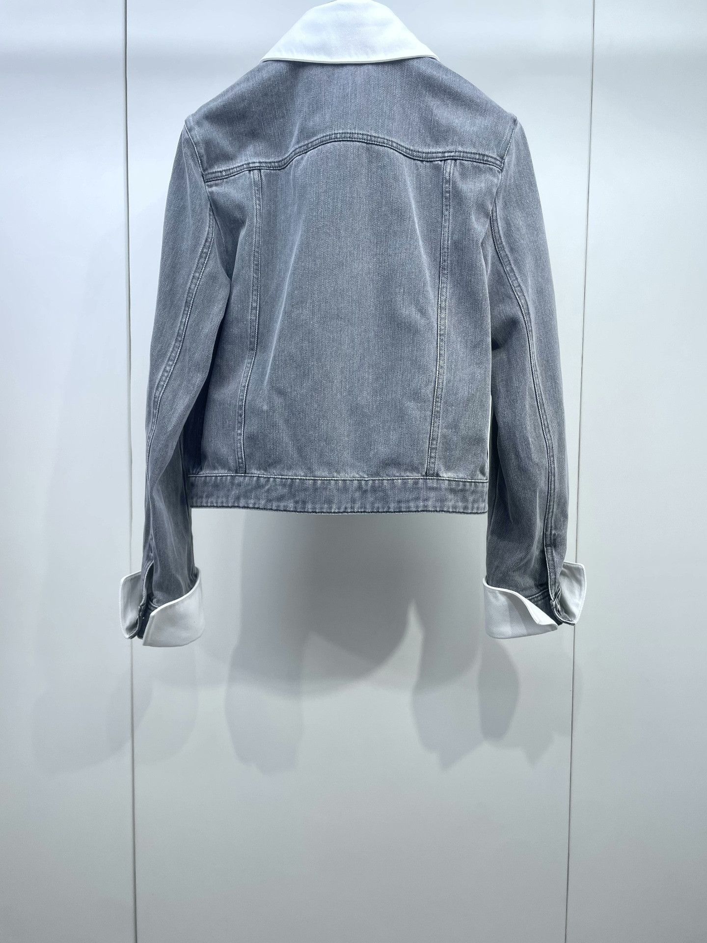 Chanel Chanel 25P Gray Lapel Denim Jacket Size XS / US 0-2 / IT 36-38 - 2 Thumbnail