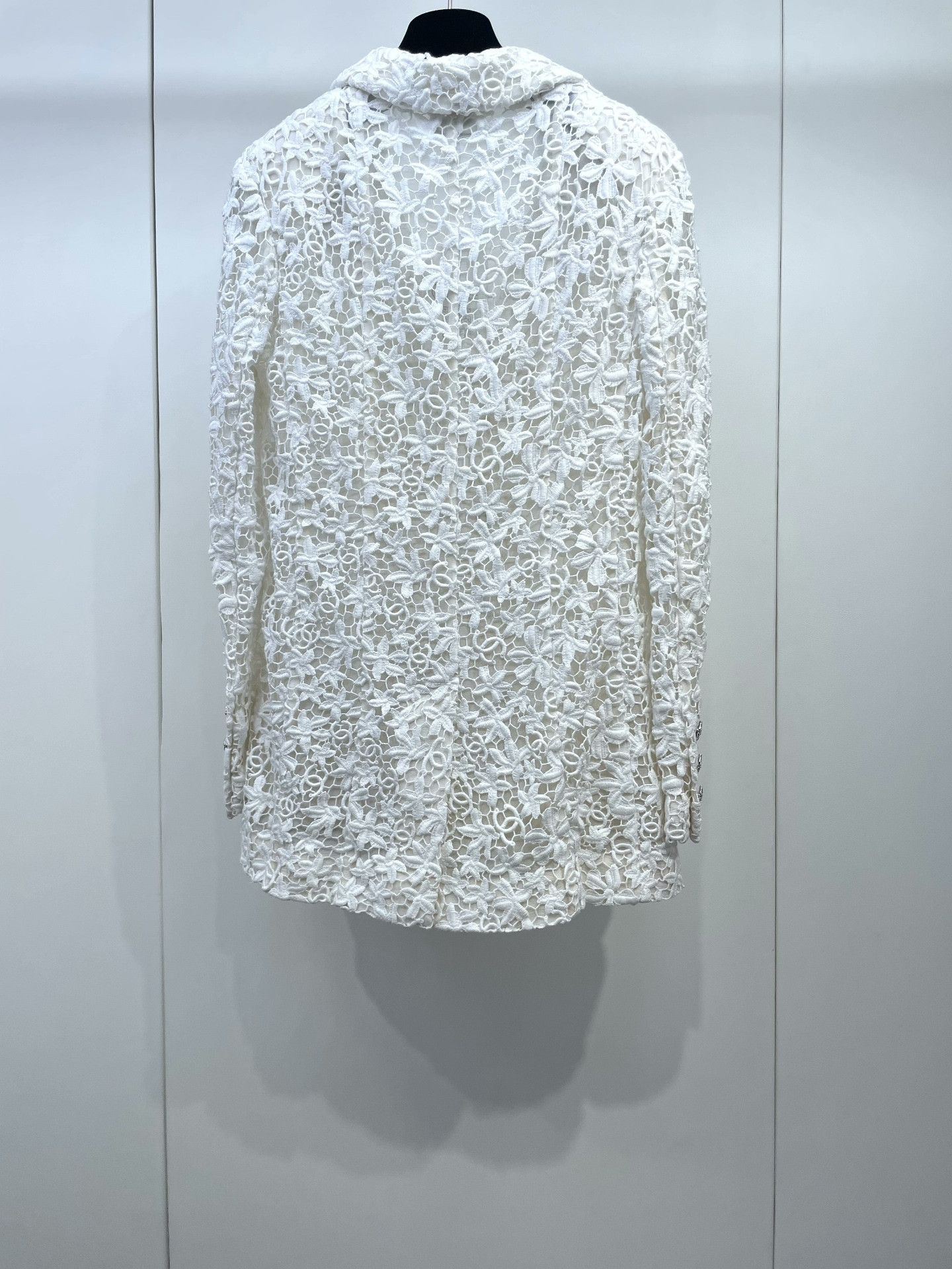 Chanel Chanel 23C Lace Embroidered Coat Size XXS / US 00 / IT 34 - 2 Thumbnail