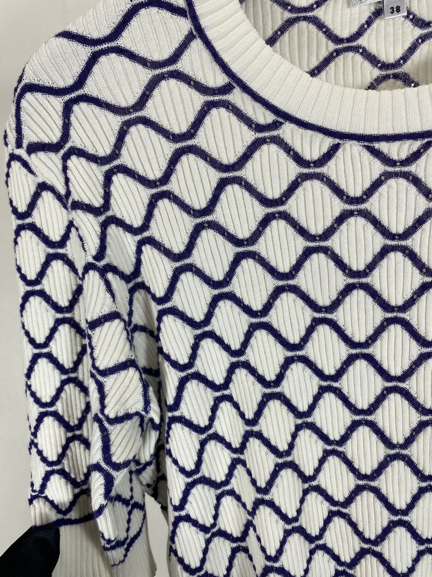 Chanel Chanel Pink Quilted Knit Short-Sleeve Top Size S / US 4 / IT 40 - 4 Thumbnail