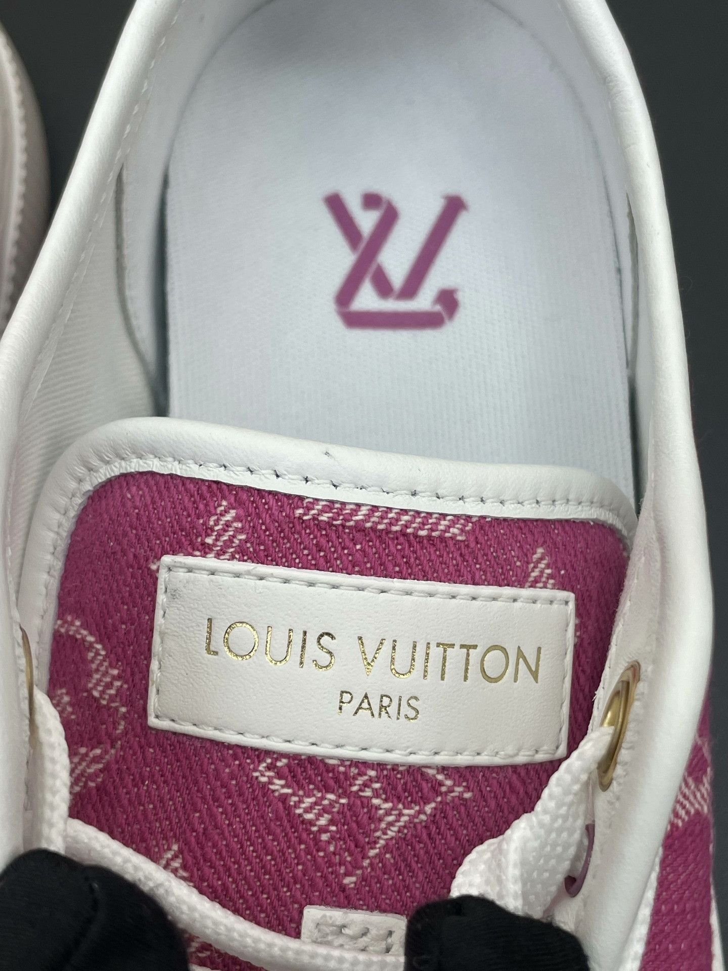 Louis Vuitton Louis Vuitton 2025 Monogram Denim Sneakers Size US 6 / IT 36 - 5 Thumbnail