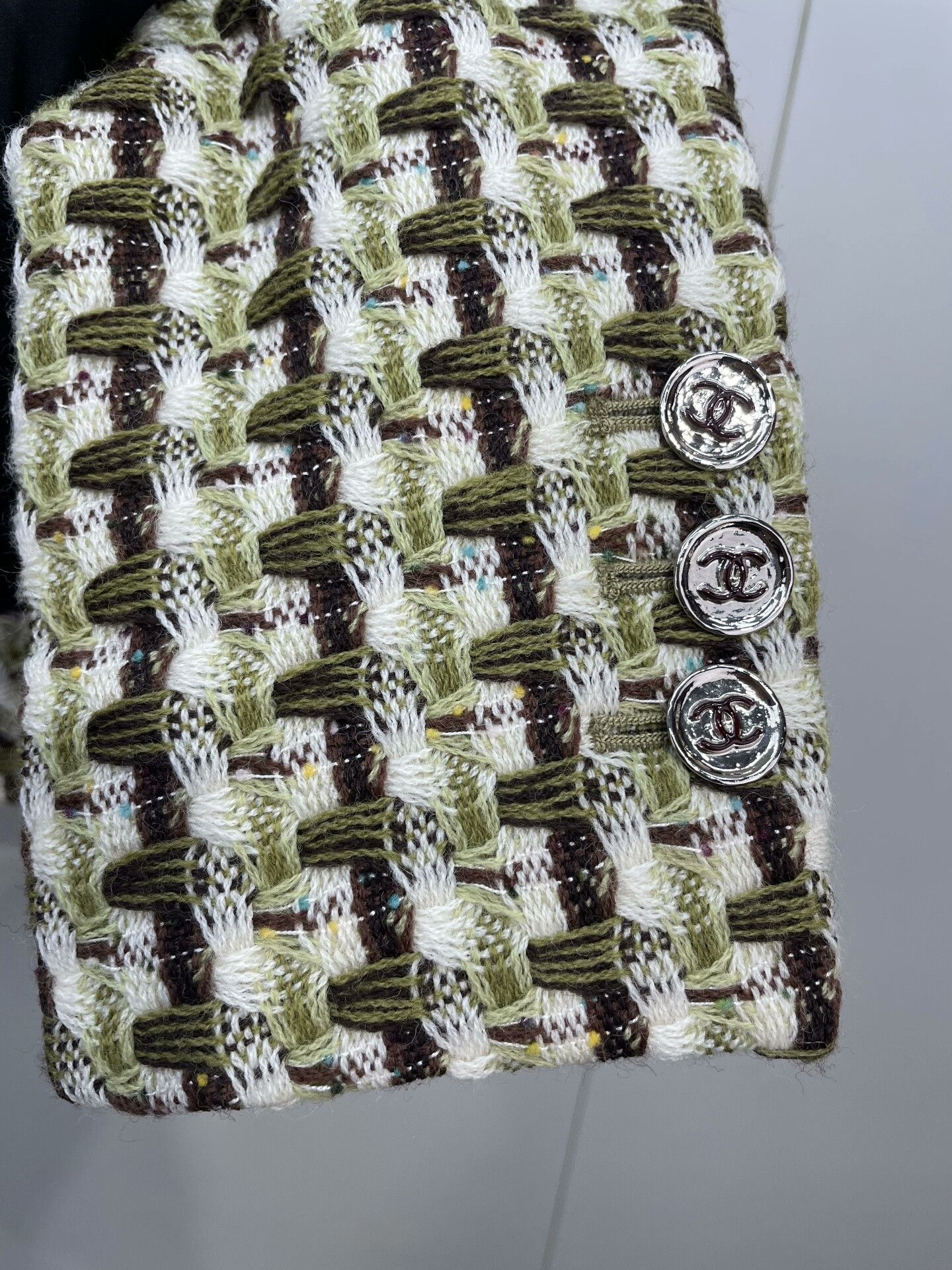 Chanel Chanel 23A Mustard Green Silver Button Coat Size S / US 4 / IT 40 - 3 Thumbnail