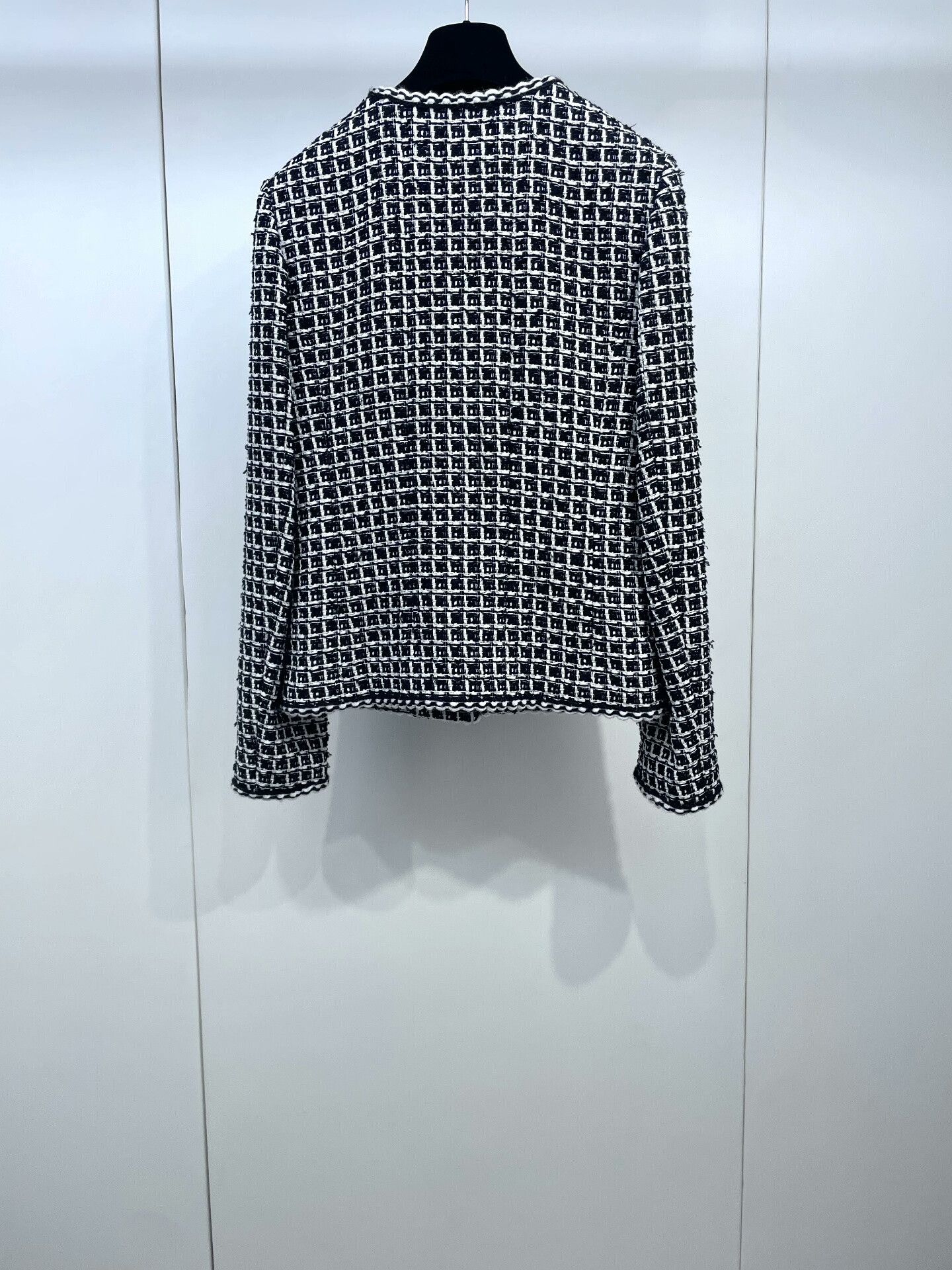Chanel Chanel 25C Black White Plaid Tweed Jacket Size XS / US 0-2 / IT 36-38 - 2 Thumbnail