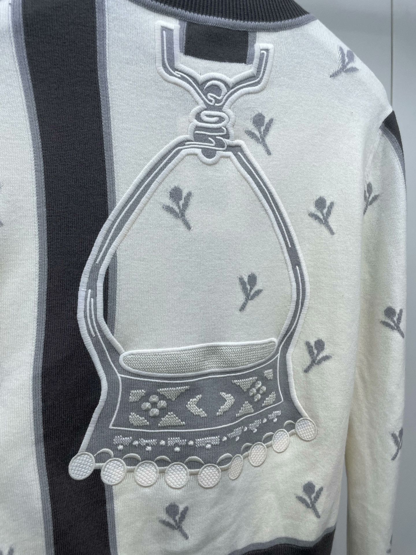 Hermes Hermes 2024 Floral Stirrup Embroidery Cardigan Size XS / US 0-2 / IT 36-38 - 3 Thumbnail