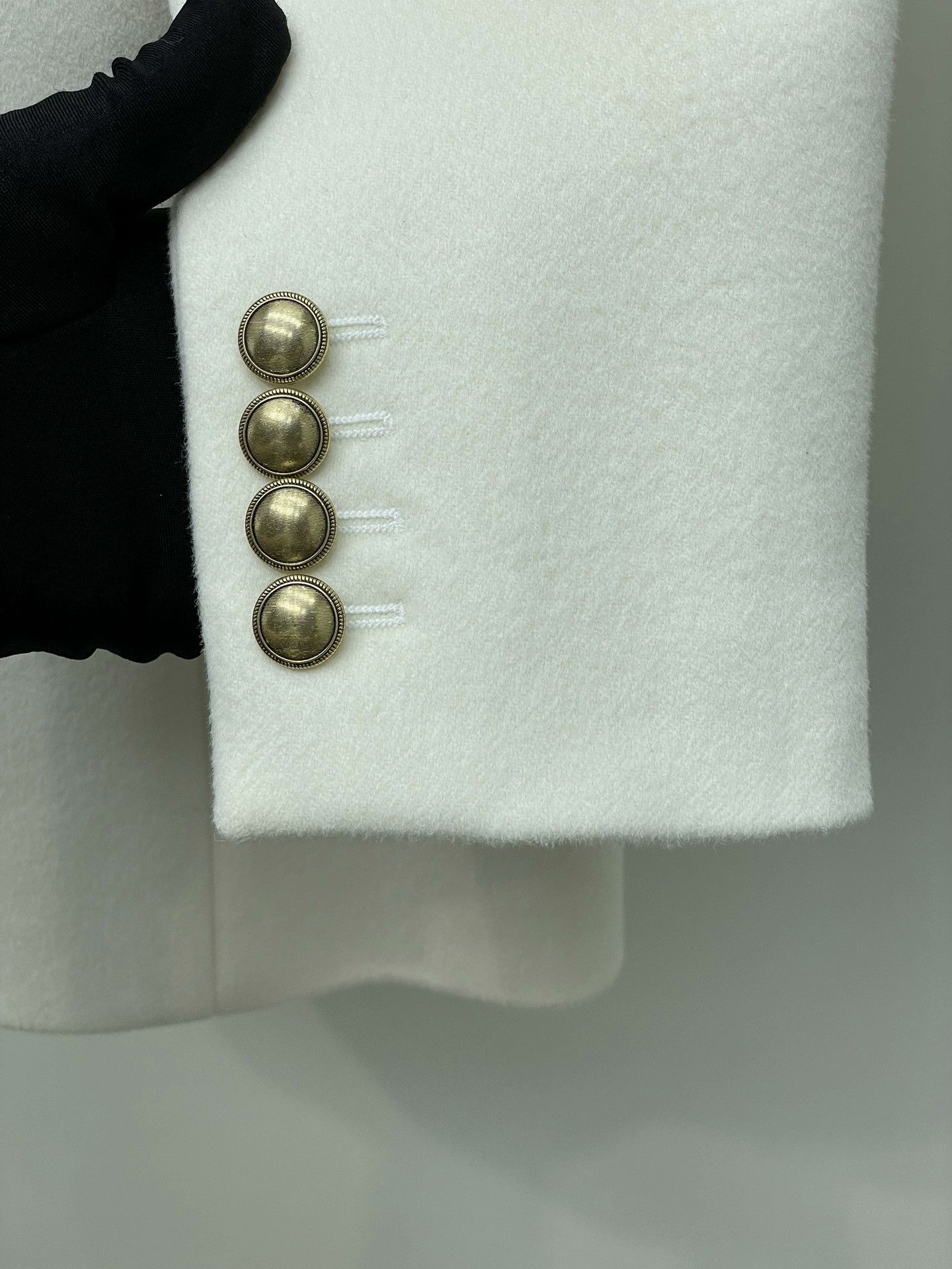 Saint Laurent Paris Saint Laurent White Double-Breasted Wool Blazer Size XS / US 0-2 / IT 36-38 - 4 Thumbnail