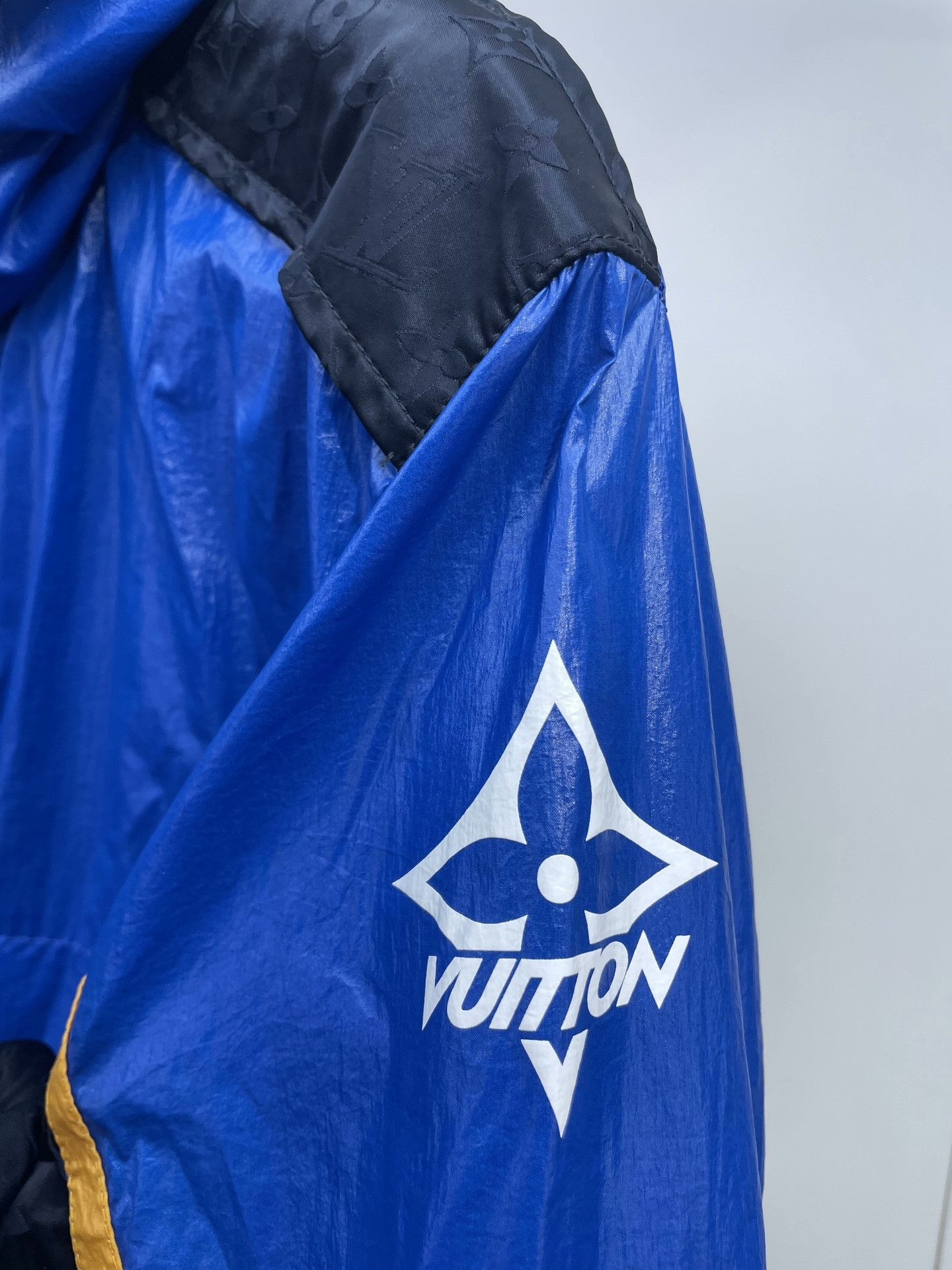 Louis Vuitton LV Blue Trench Coat Size XS / US 0-2 / IT 36-38 - 3 Thumbnail
