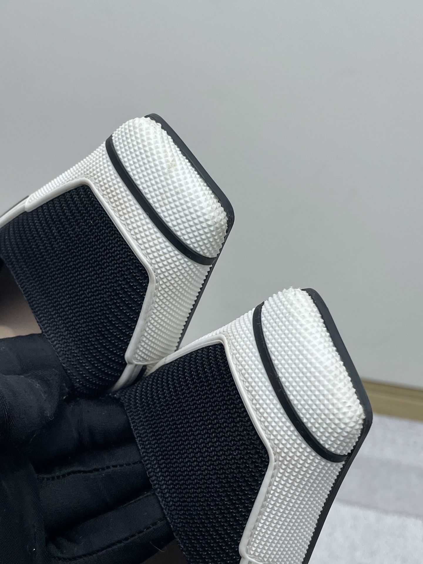 Dior Dior Black White Colorblock High Heels Size US 7.5 / IT 37.5 - 4 Thumbnail