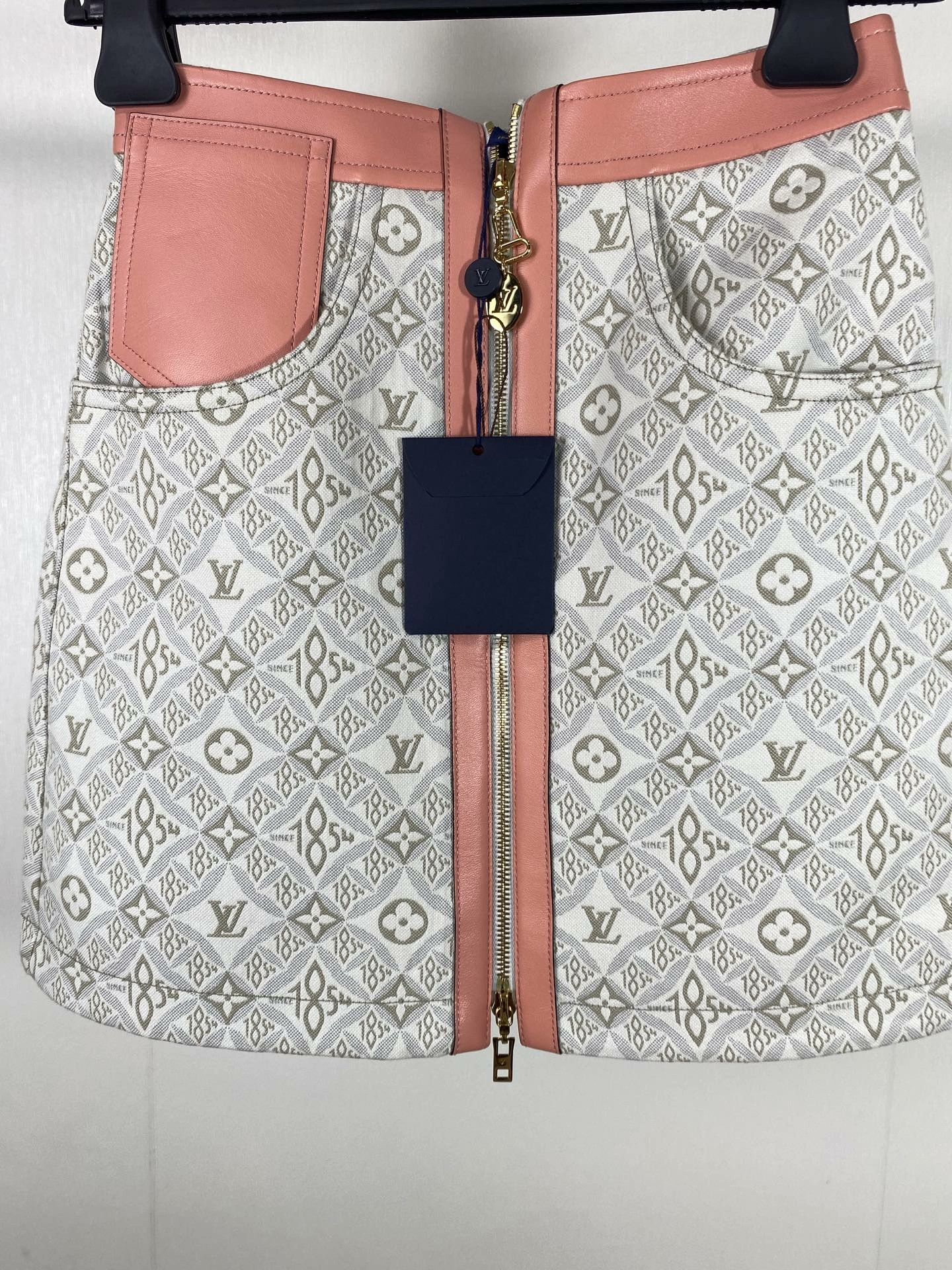 Louis Vuitton LV Monogram Patchwork Leather Skirt Size 34" / US 12 / IT 48 - 3 Thumbnail