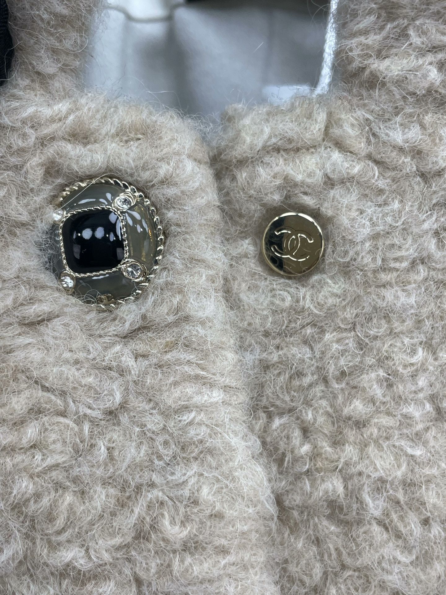 Chanel Chanel 25N Teddy Fleece Coat Size S / US 4 / IT 40 - 3 Thumbnail