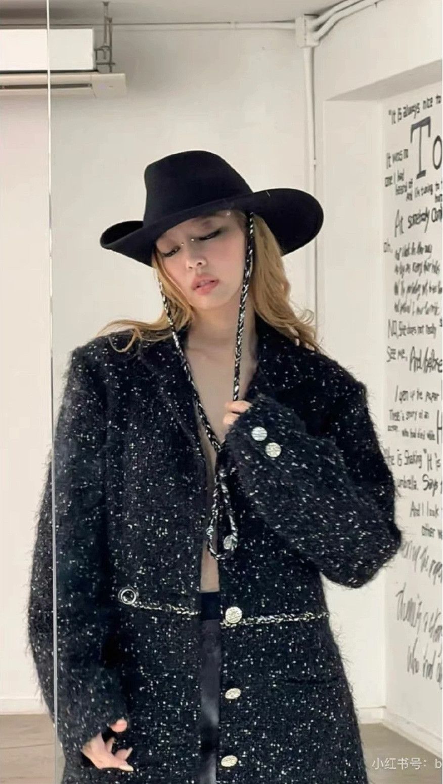 Chanel Chanel 22A Black Sparkle Tweed Coat Size S / US 4 / IT 40 - 9 Thumbnail