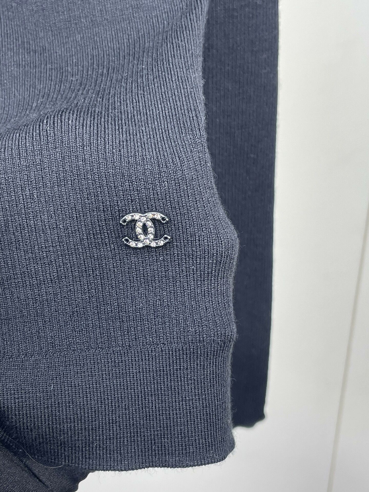 Chanel Chanel Big Bow Black Knit Top Size XS / US 0-2 / IT 36-38 - 4 Thumbnail