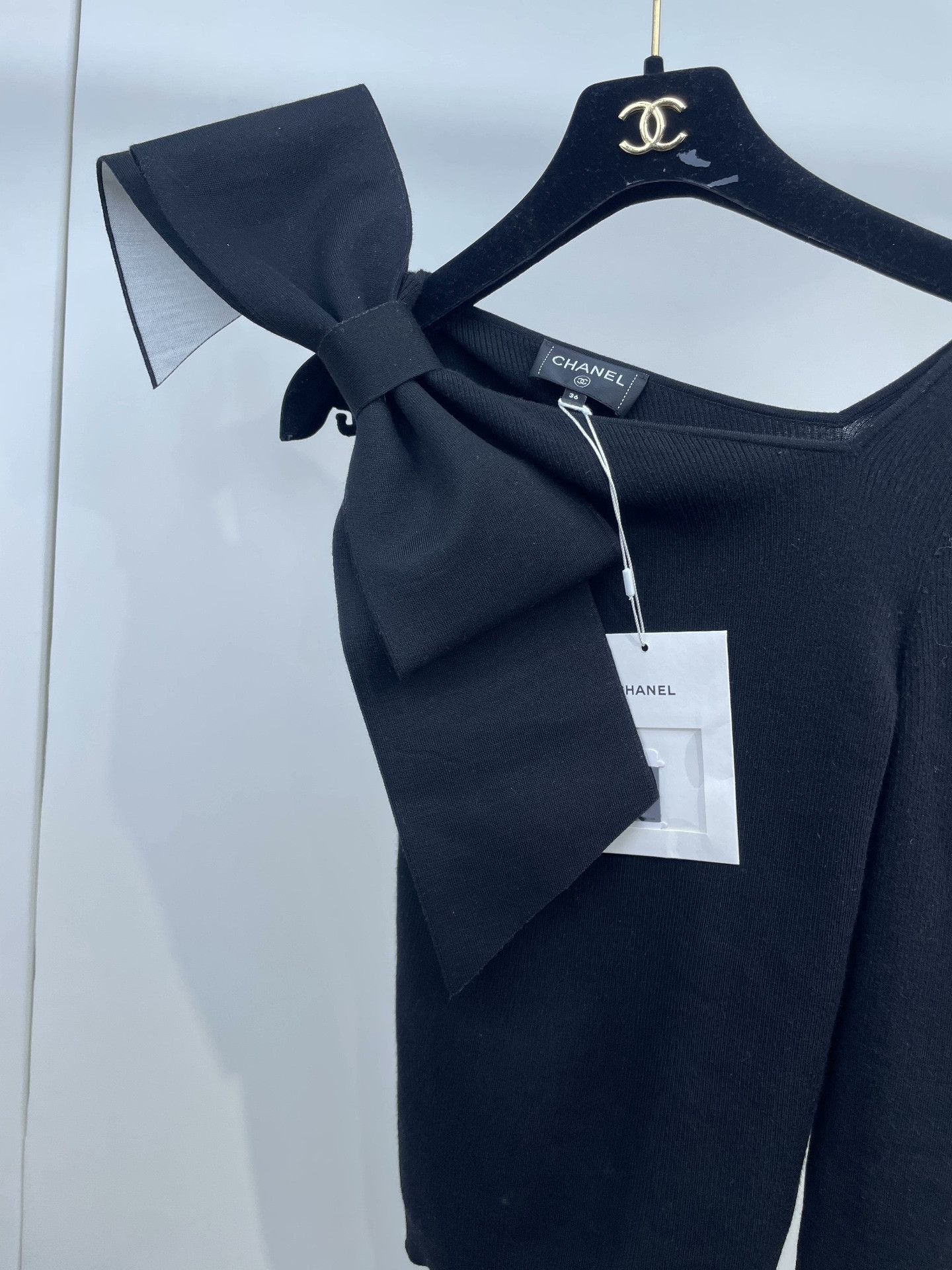 Chanel Chanel Big Bow Black Knit Top Size XS / US 0-2 / IT 36-38 - 3 Thumbnail