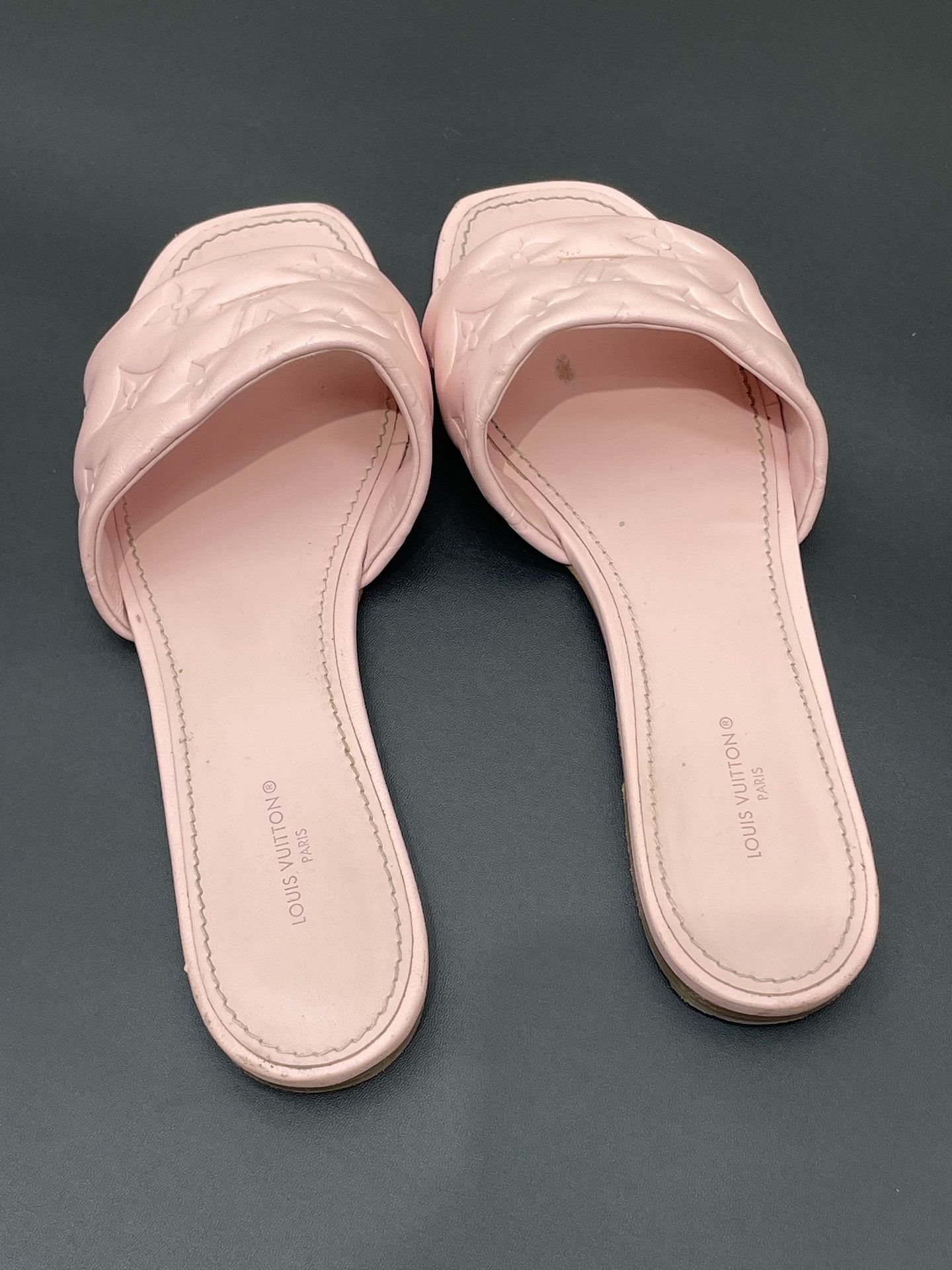Louis Vuitton LV Sakura Pink Slippers Size US 7 / IT 37 - 3 Thumbnail