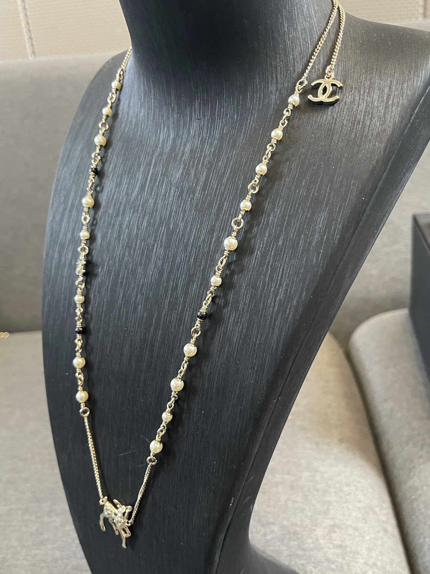Chanel Chanel 26C Christmas Deer Necklace Size ONE SIZE - 6 Thumbnail