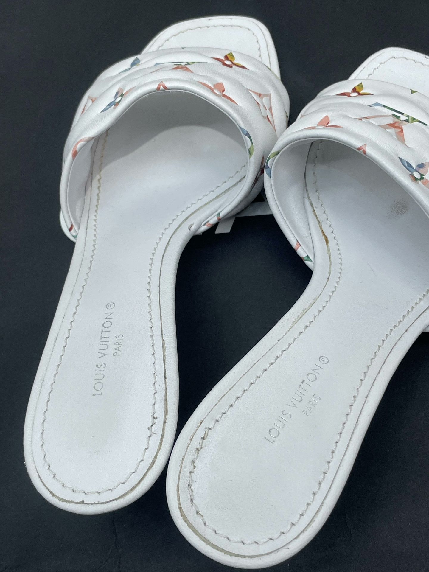 Louis Vuitton LV Monogram Slippers Size US 5 / IT 35 - 5 Thumbnail