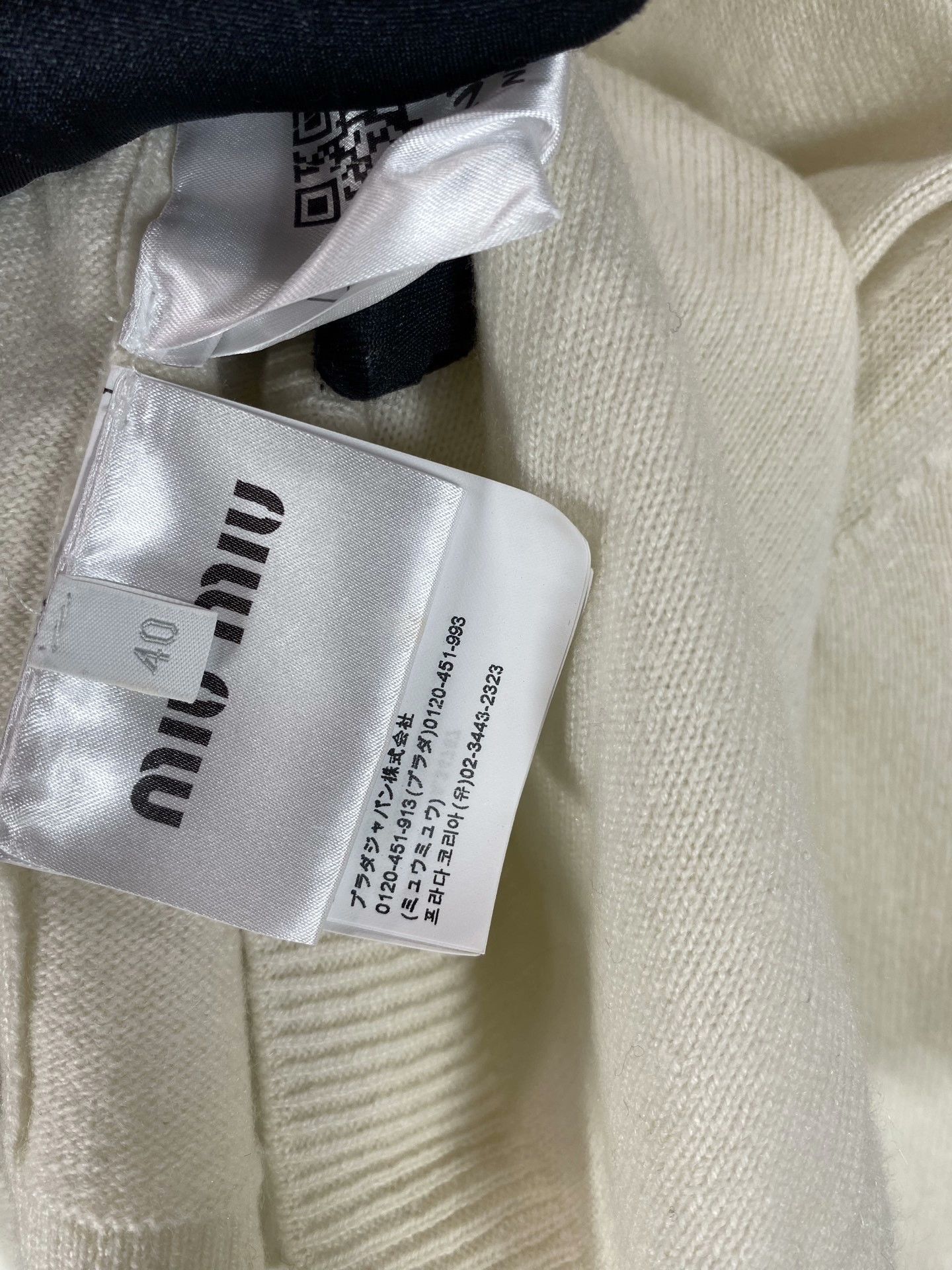 Miu Miu Miu Miu Gold Button Knit Cardigan Size S / US 4 / IT 40 - 6 Thumbnail