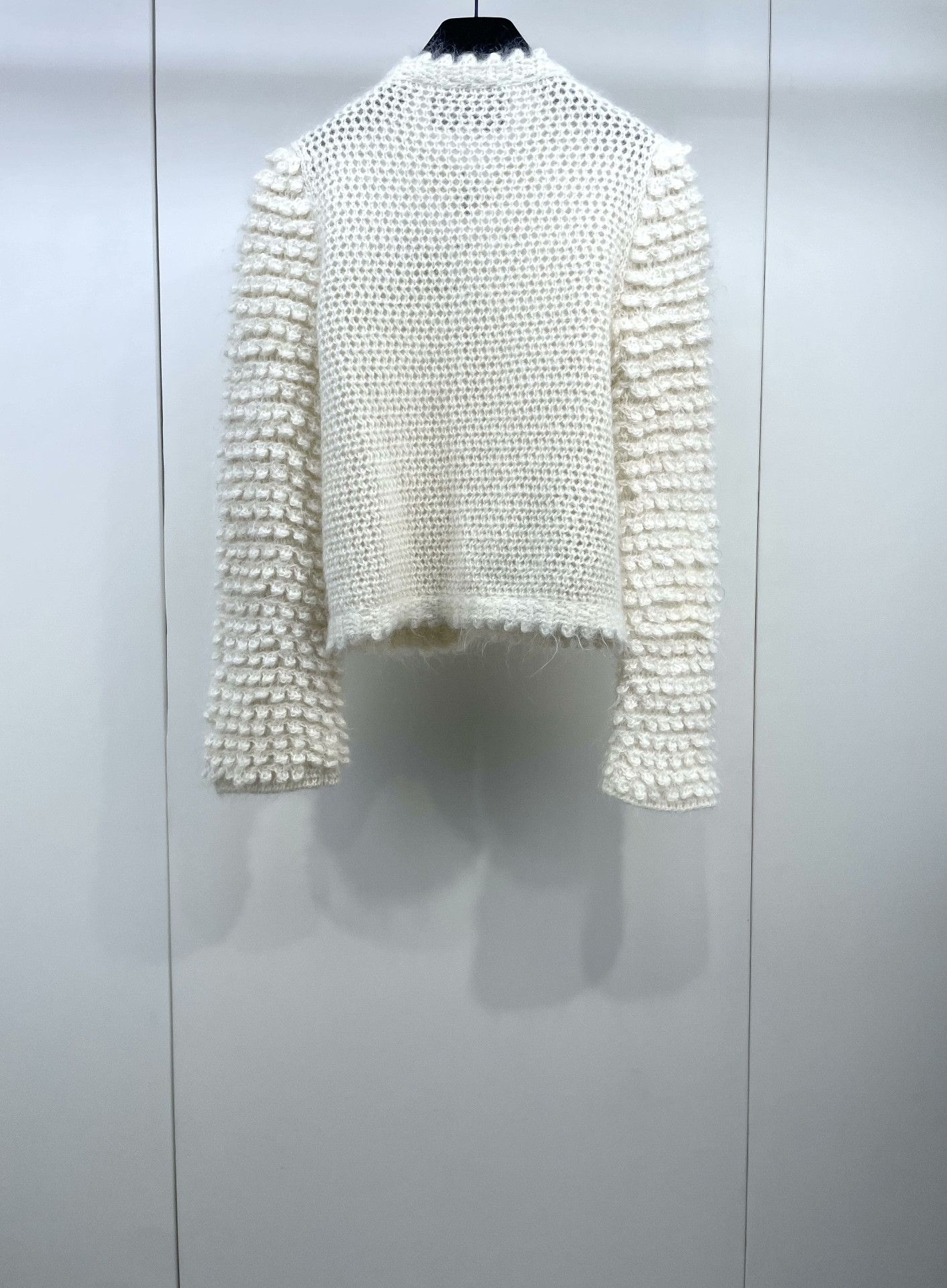 Gucci Gucci Mohair Daisy Brooch Cardigan Size XS / US 0-2 / IT 36-38 - 2 Thumbnail