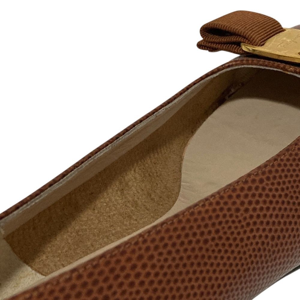 Salvatore Ferragamo Salvatore Ferragamo Salvatore Ferragamo Embossed Leather Pumps Leather Shoes DUTY FREE for USA Size ONE SIZE - 15 Thumbnail