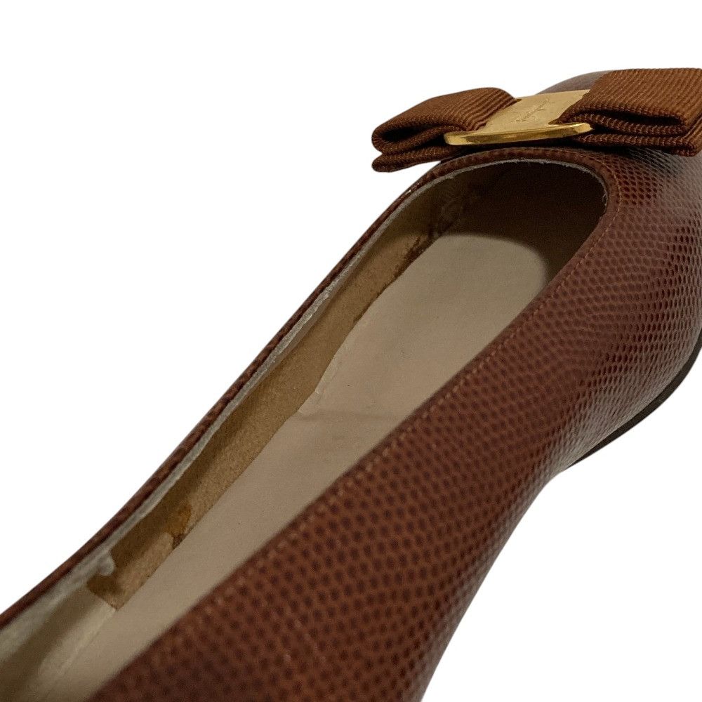 Salvatore Ferragamo Salvatore Ferragamo Salvatore Ferragamo Embossed Leather Pumps Leather Shoes DUTY FREE for USA Size ONE SIZE - 12 Thumbnail