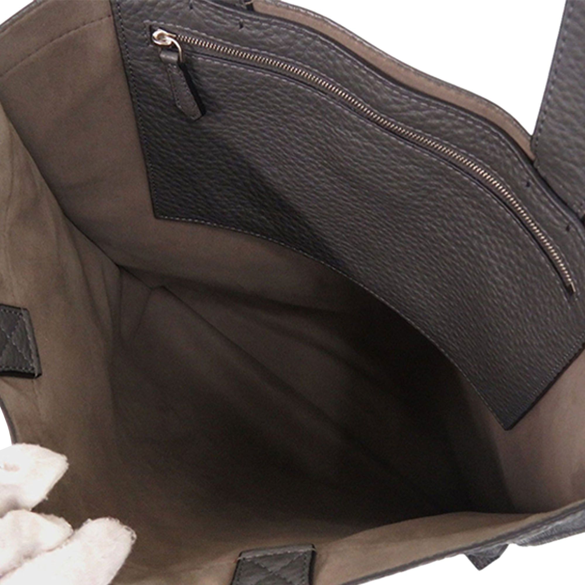 Fendi Leather Roma Flat Tote Size ONE SIZE - 3 Thumbnail