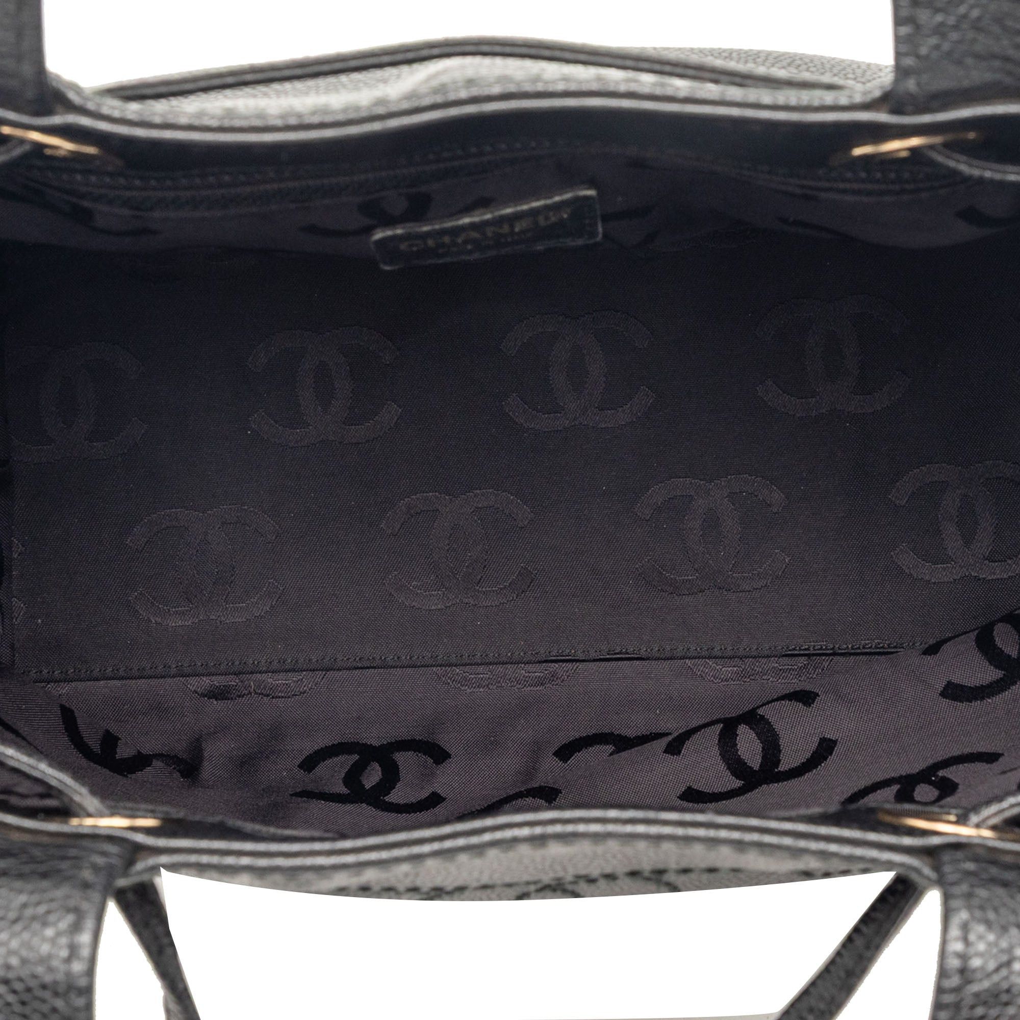 Chanel CC Caviar Drawstring Tote Size ONE SIZE - 4 Thumbnail