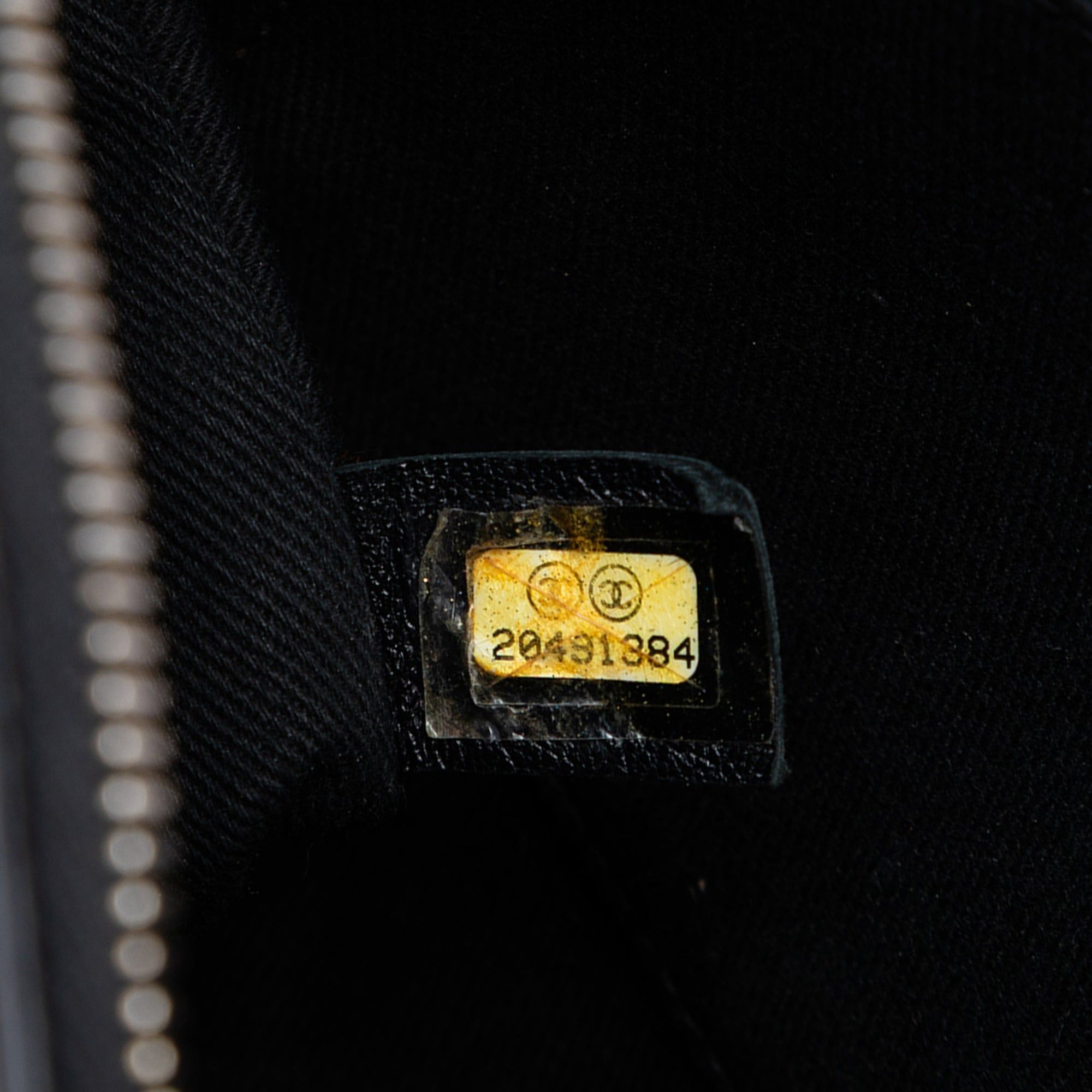 Chanel CC Quilted Patent Double Zip Camera Bag Size ONE SIZE - 6 Thumbnail