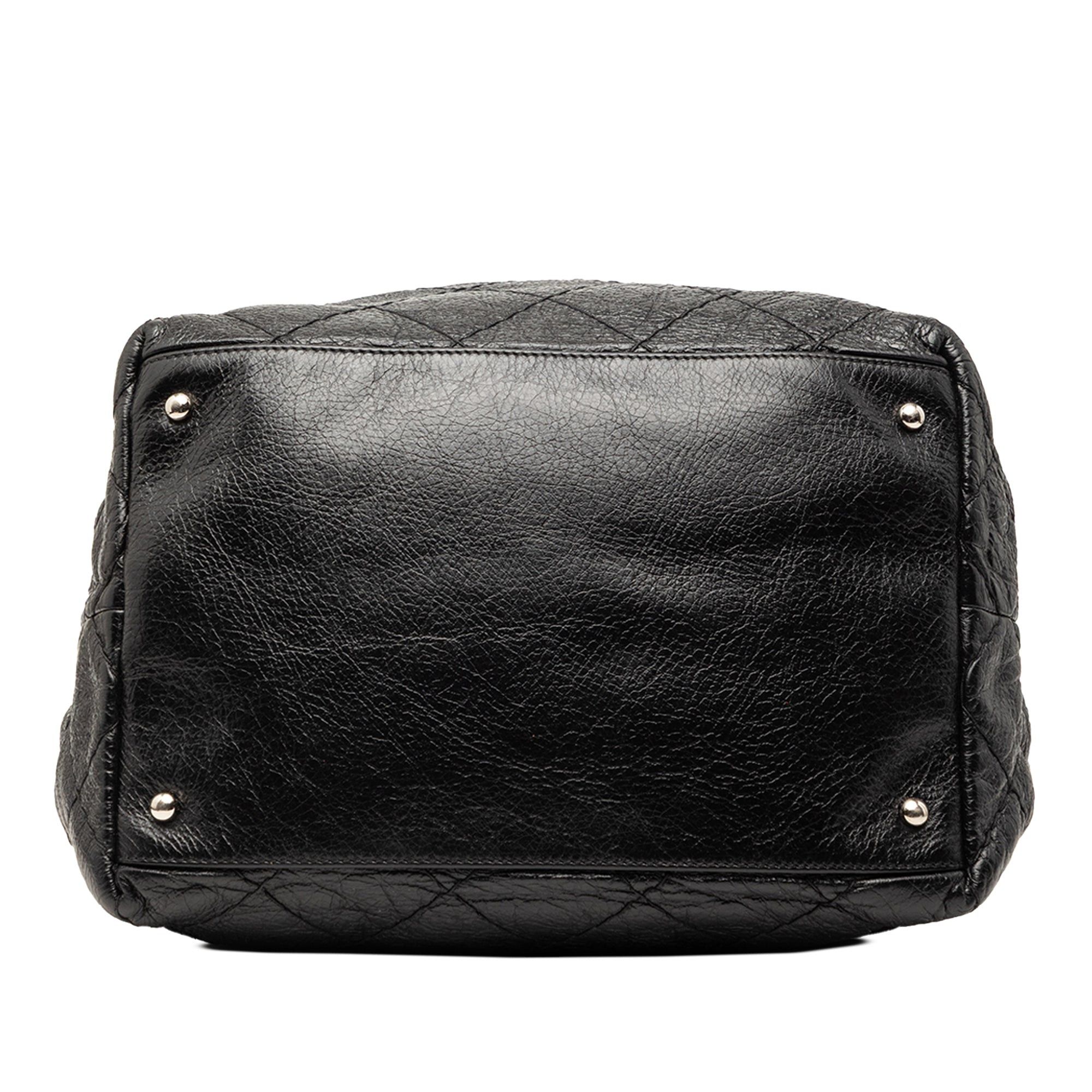 Chanel Glazed Calfskin On The Road Bucket Bag Size ONE SIZE - 3 Thumbnail