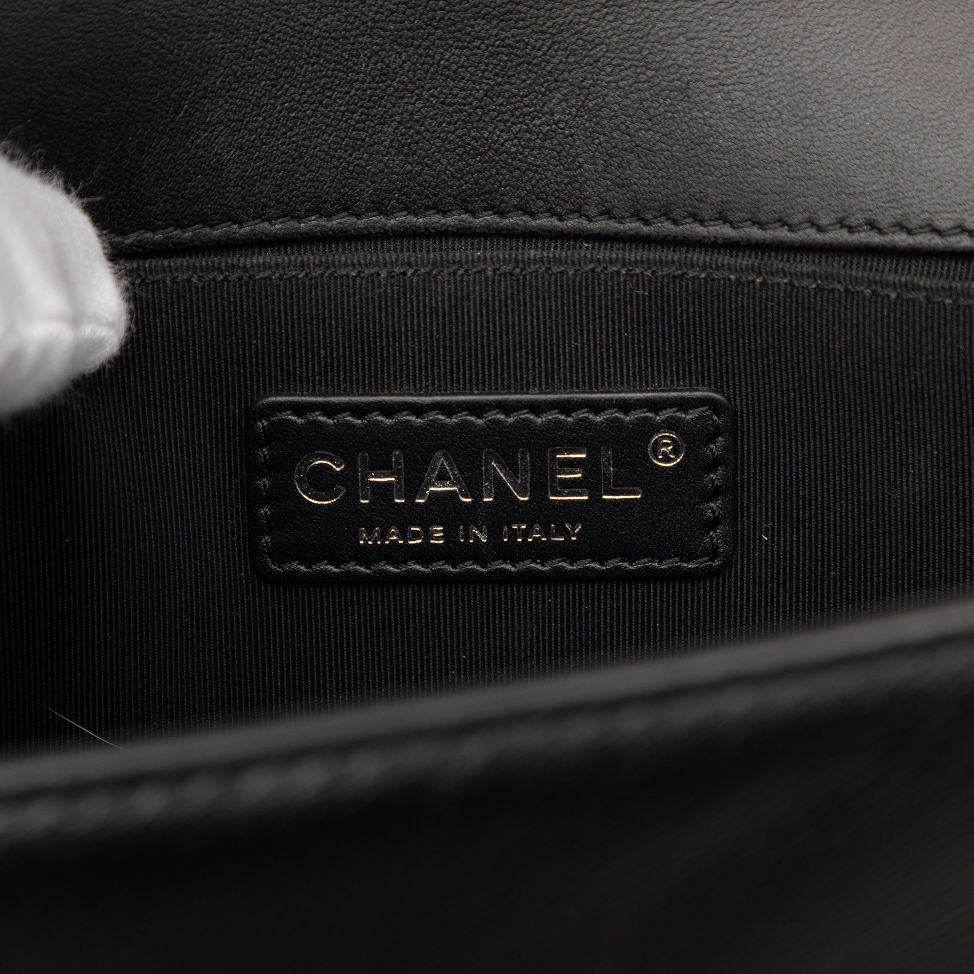 Chanel Old Medium Quilted Perforated Lambskin Boy Flap Size ONE SIZE - 5 Thumbnail