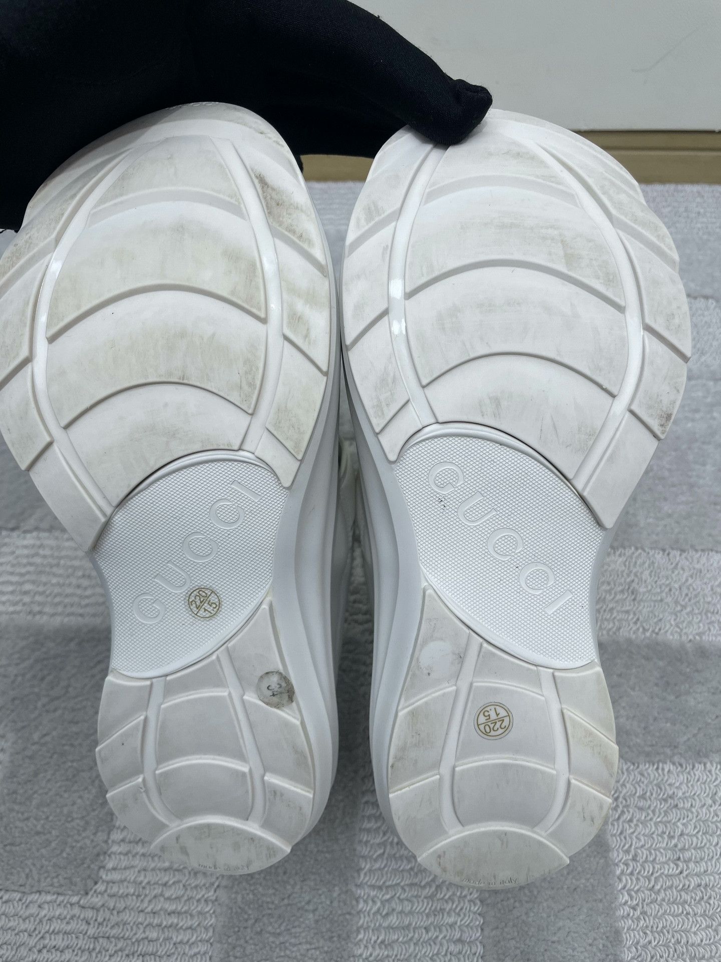 Gucci Gucci White Velcro Platform Dad Shoes Size US 4 / IT 34 - 5 Thumbnail