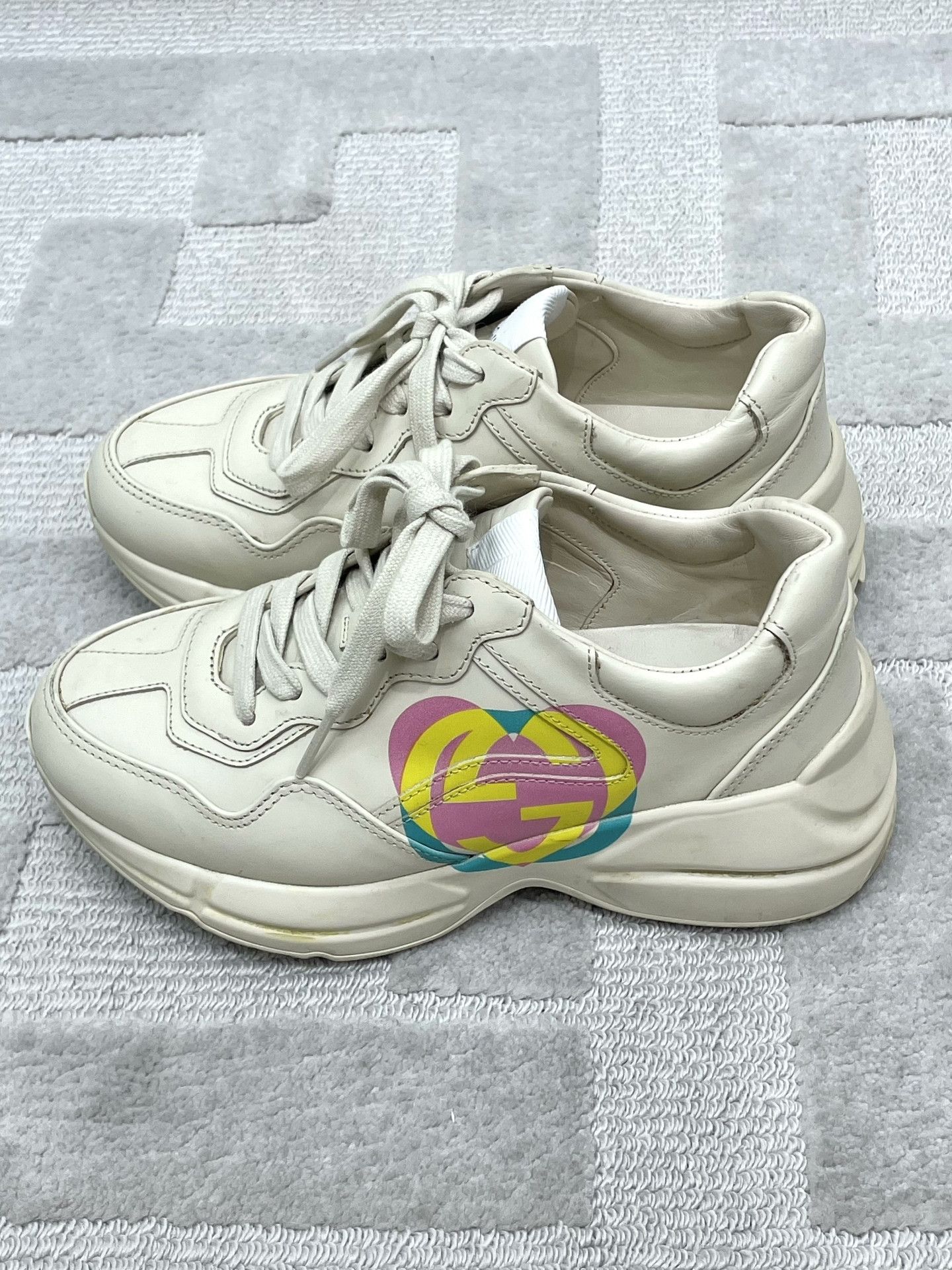 Gucci Gucci Rhyton Women's Heart Sneakers Size US 4 / IT 34 - 2 Thumbnail
