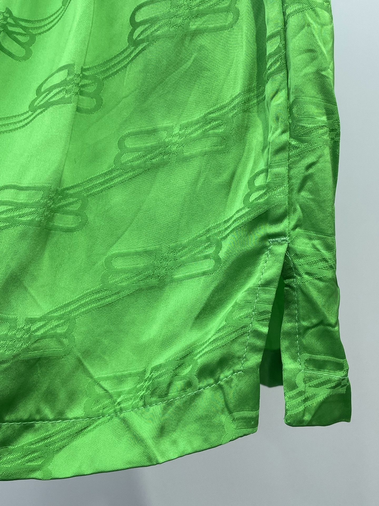 Balenciaga Balenciaga All-Over Print Shorts Size US 34 / EU 50 - 3 Thumbnail