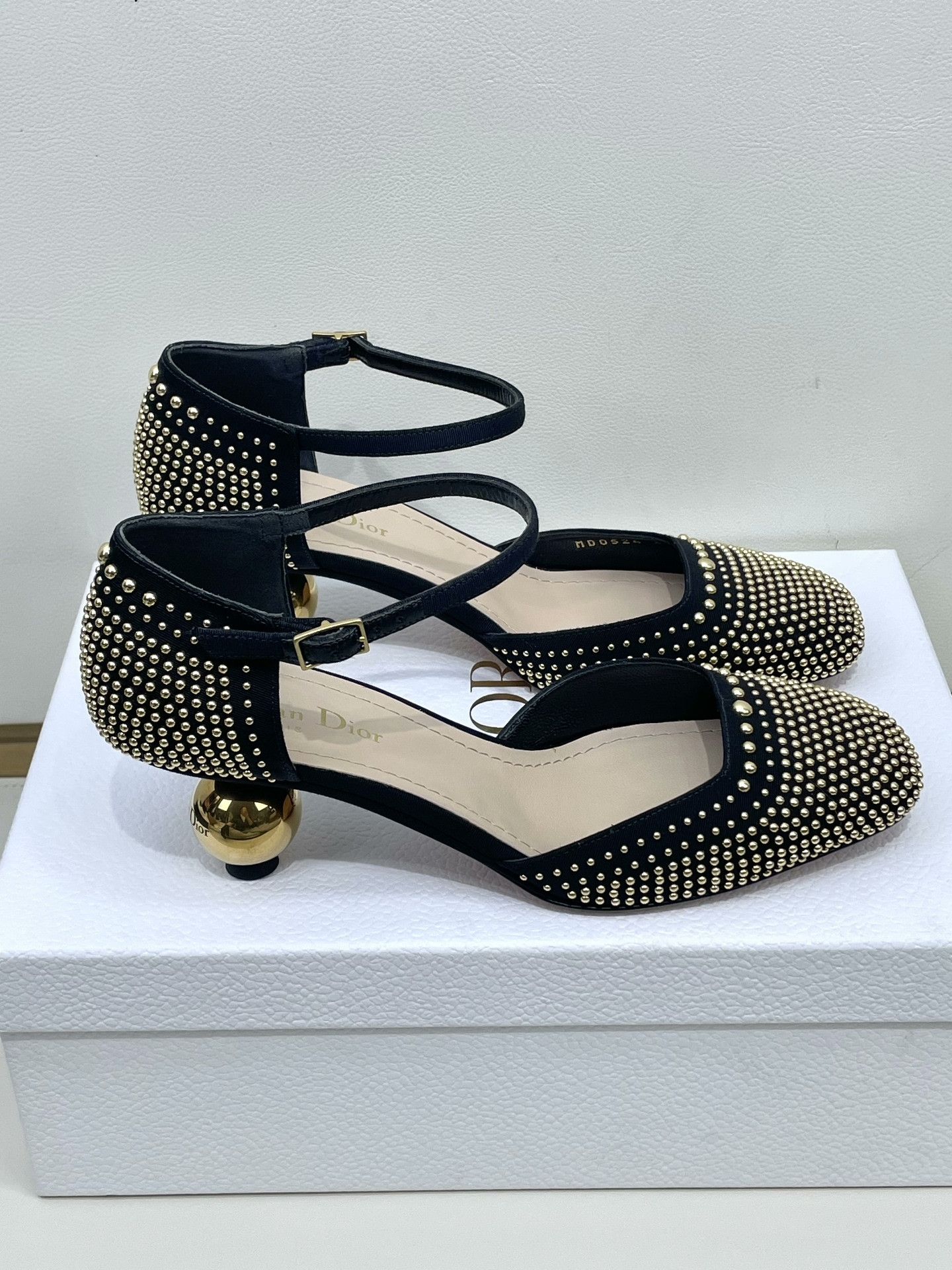Dior Dior Runway Gold Ball Heel Pumps Size US 6 / IT 36 - 3 Thumbnail
