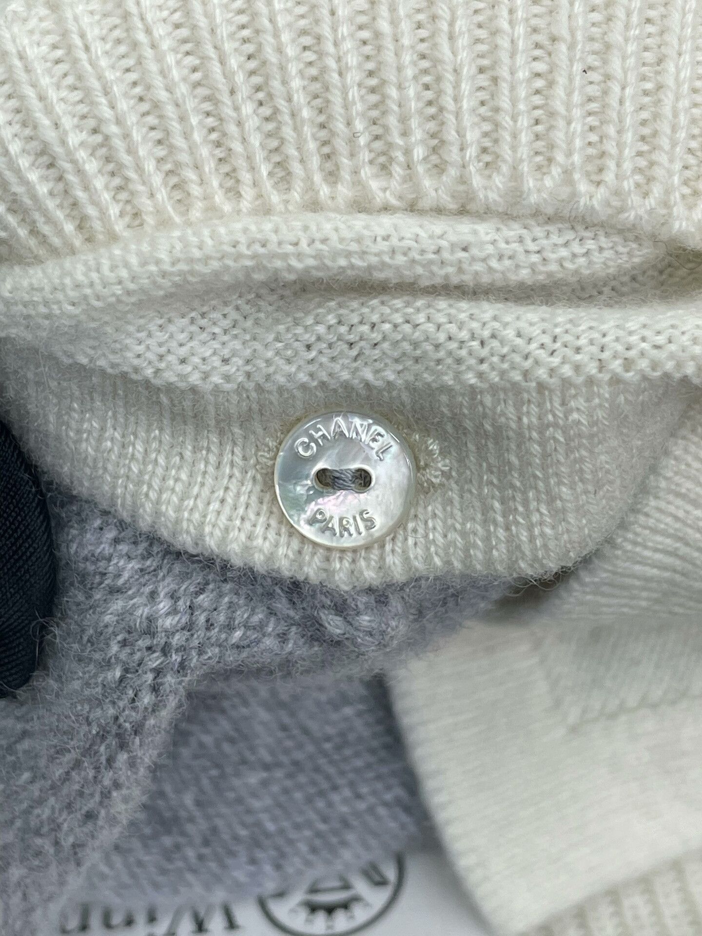 Chanel Chanel 26P Gray-White Cashmere Knit Size S / US 4 / IT 40 - 7 Thumbnail