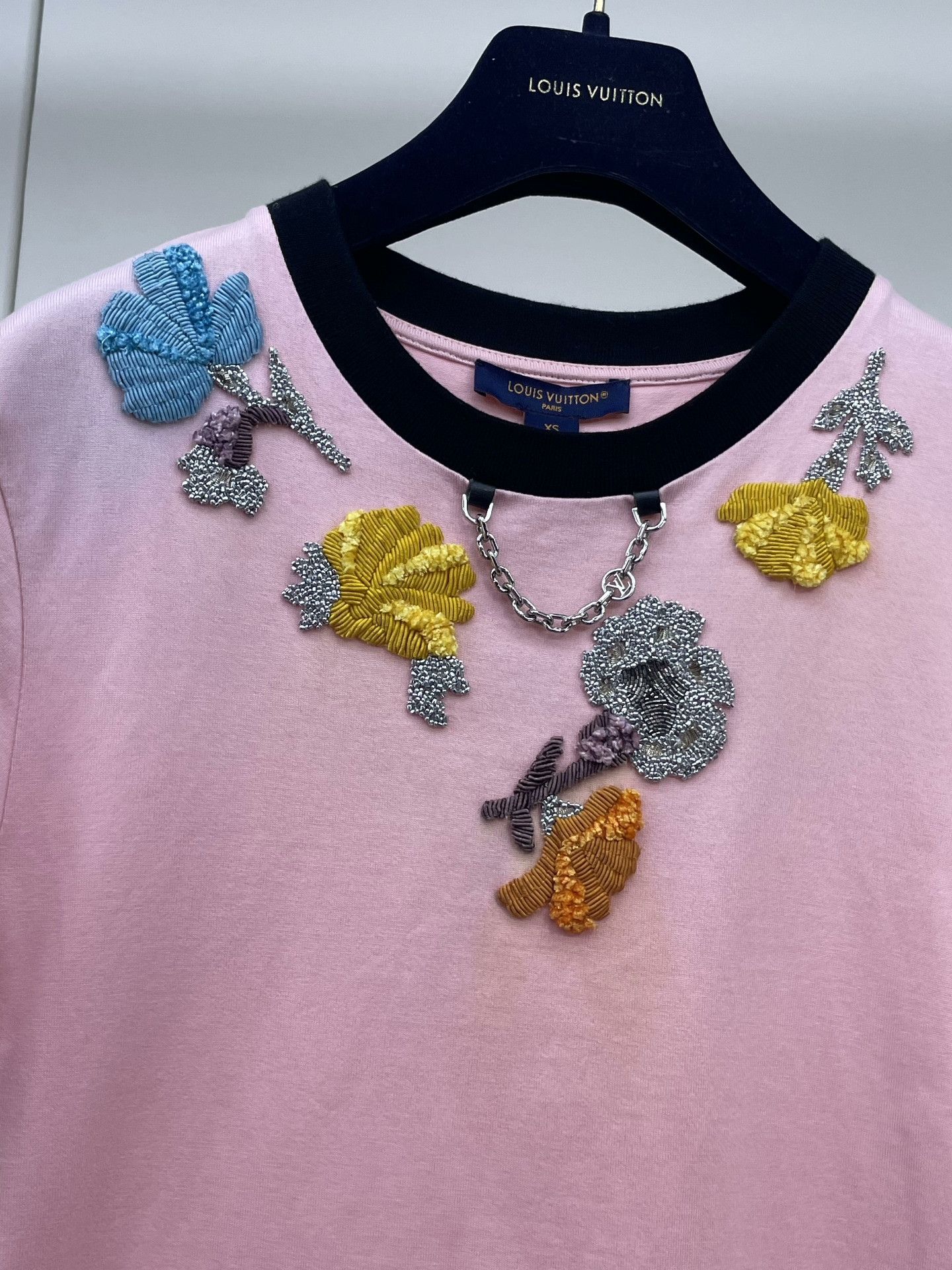 Louis Vuitton LV 2024 SS Embroidered Floral Tee Size XS / US 0-2 / IT 36-38 - 6 Thumbnail